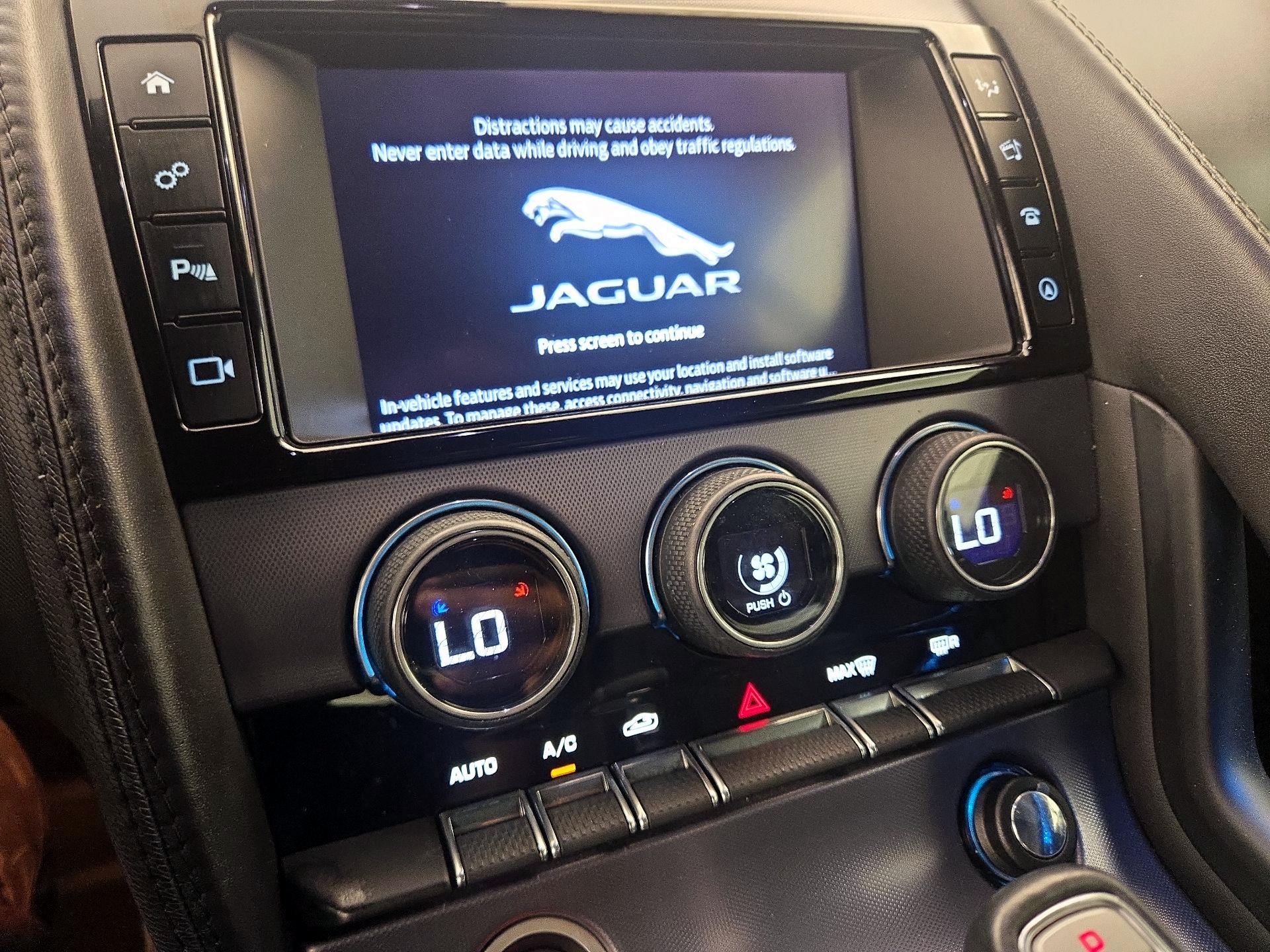 Thumbnail: 2018 Jaguar F-Type - 16