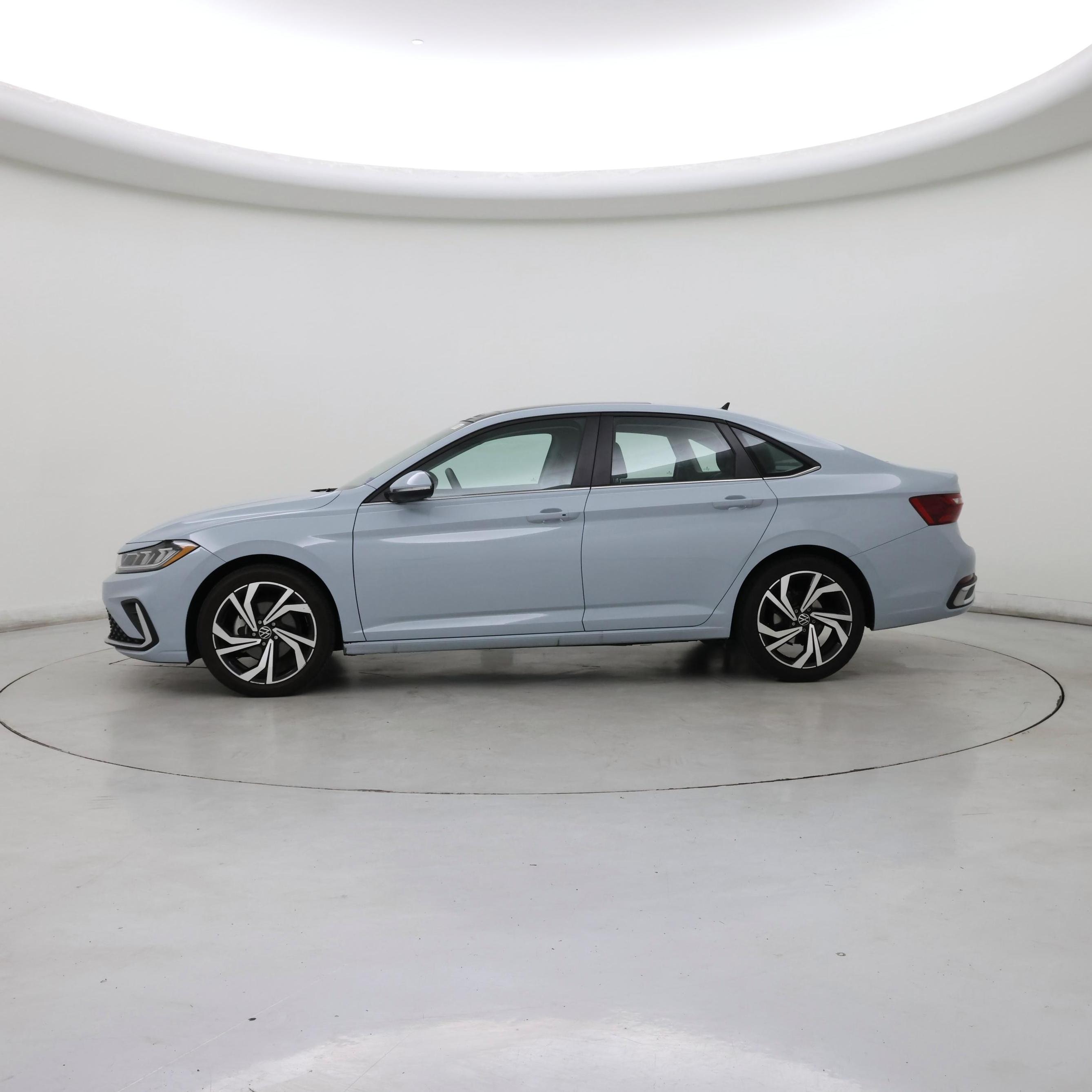 Thumbnail: 2025 Volkswagen Jetta - 3