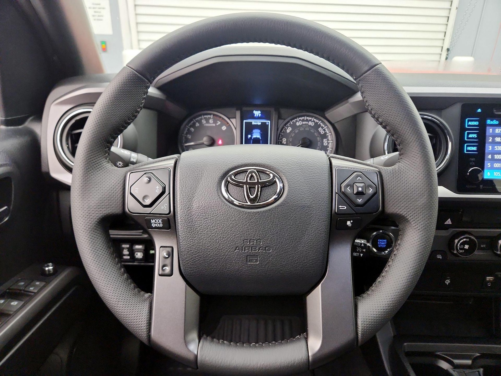 2017 Toyota Tacoma TRD Sport - Photo 11
