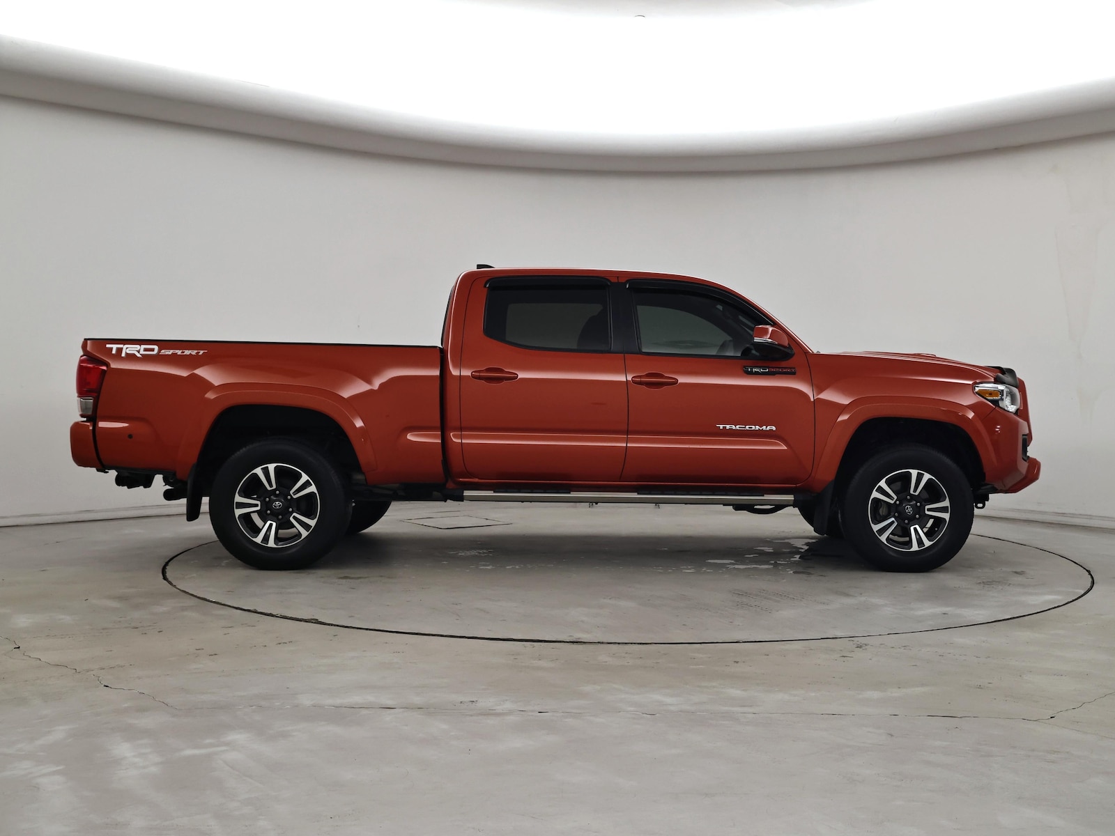 2017 Toyota Tacoma TRD Sport - Photo 8