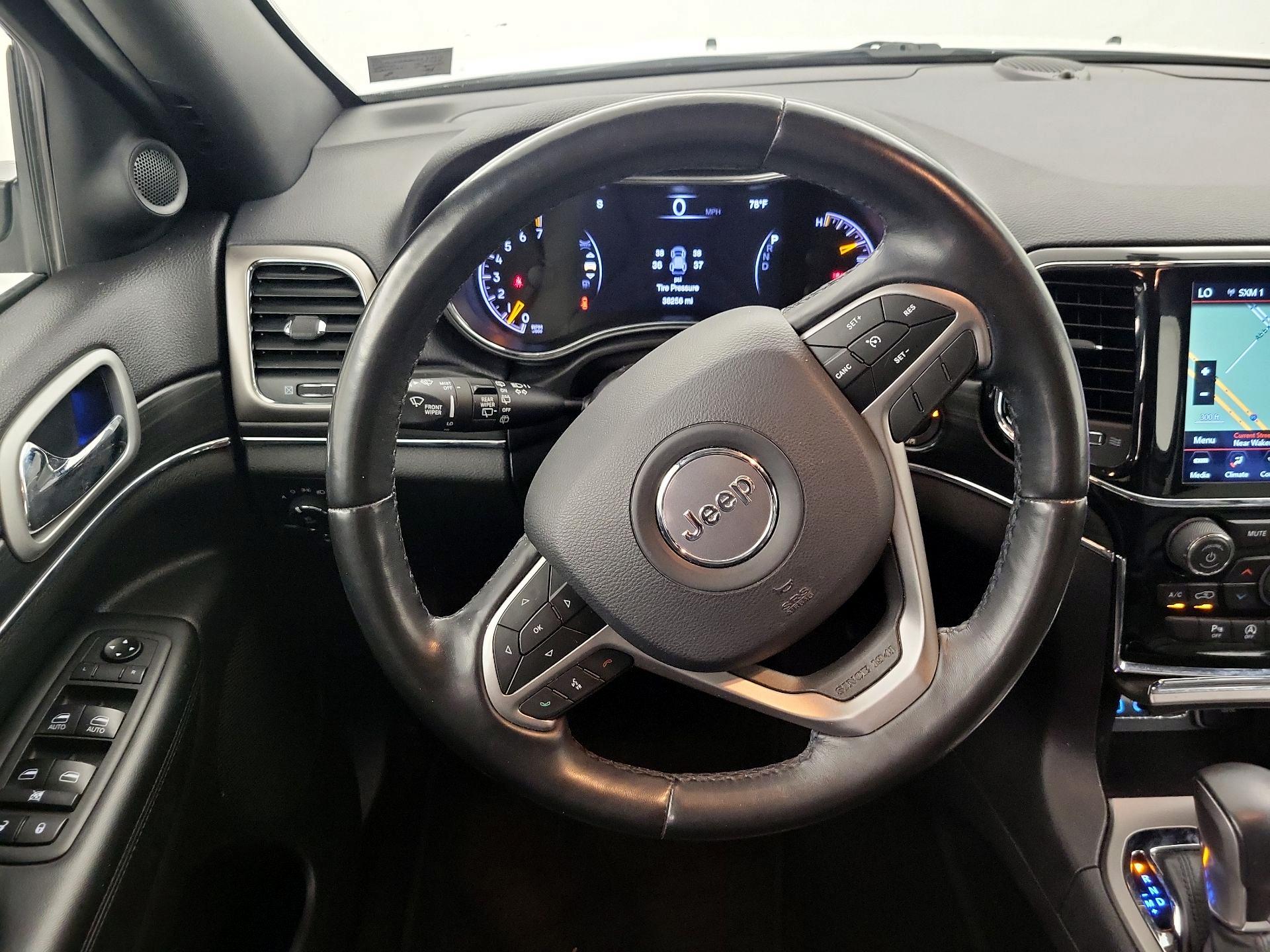 Thumbnail: 2020 Jeep Grand Cherokee - 10