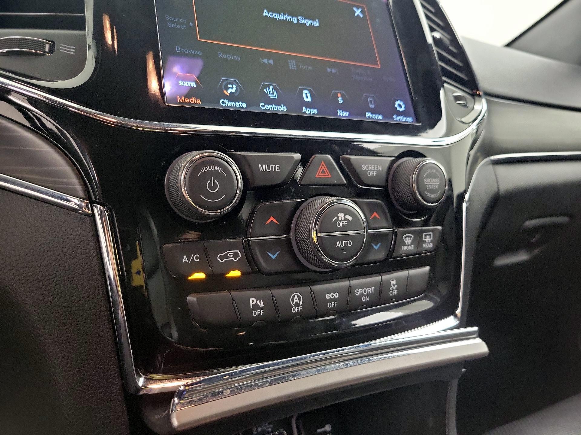 Thumbnail: 2020 Jeep Grand Cherokee - 17