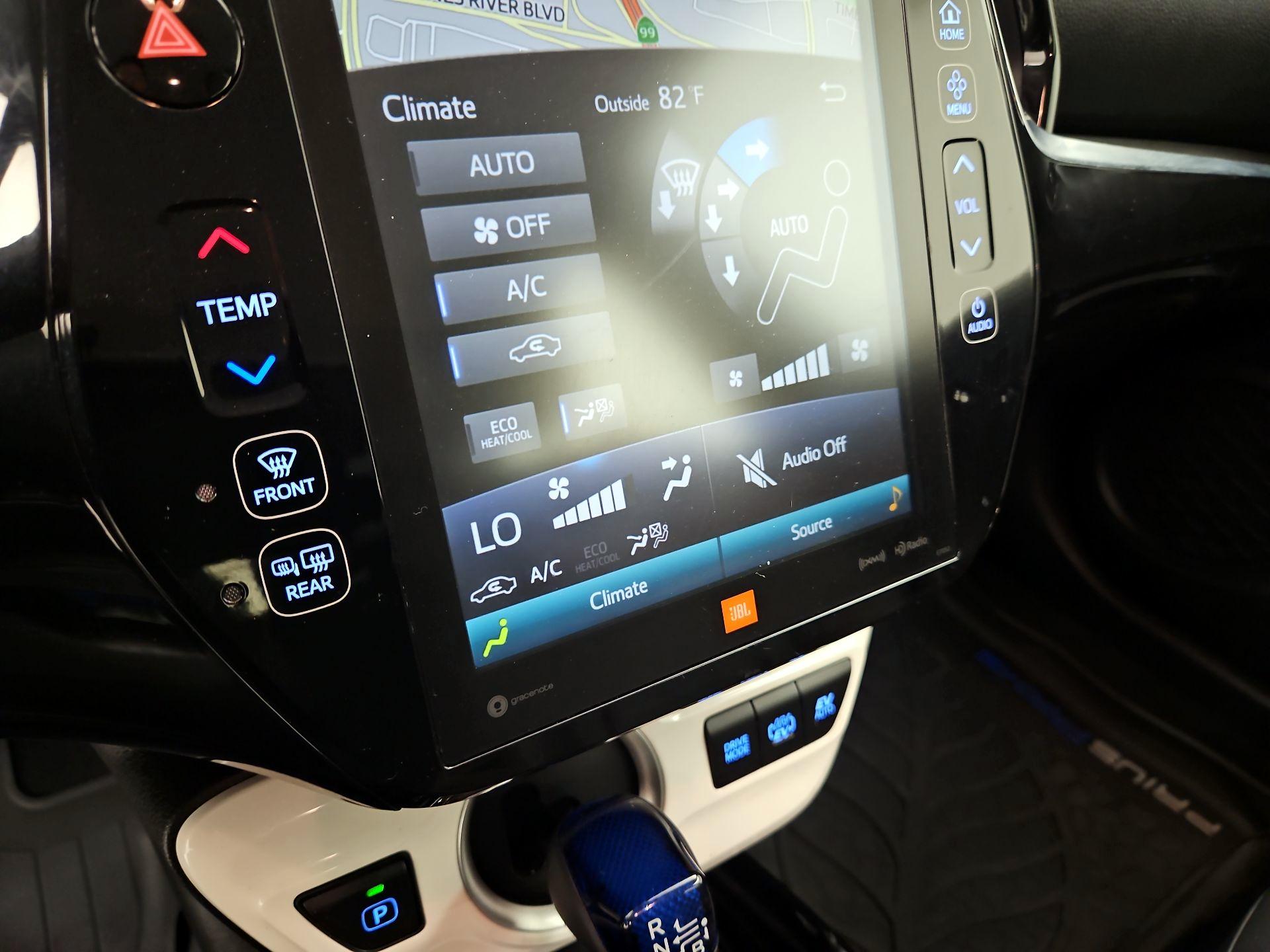 Thumbnail: 2018 Toyota Prius Prime - 17