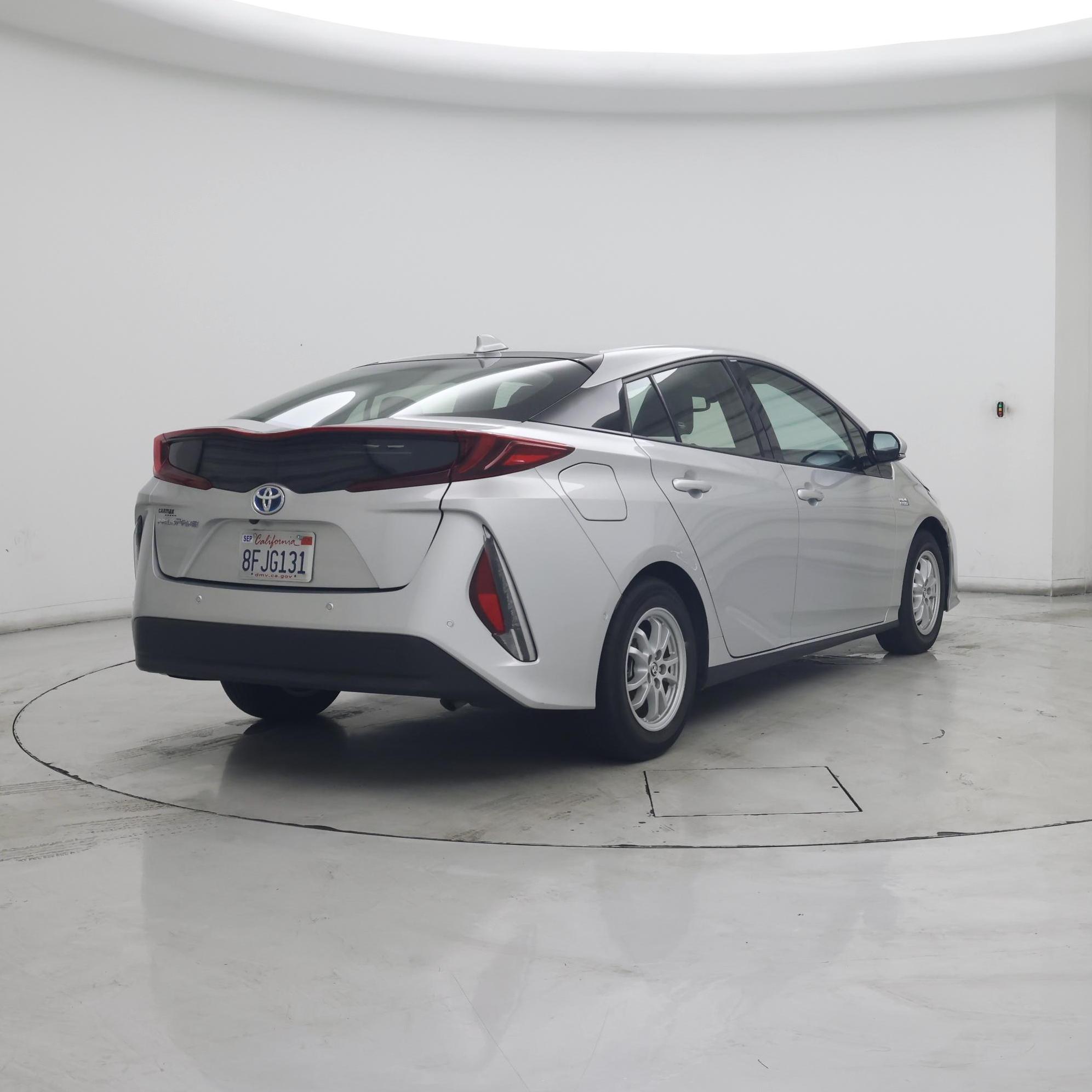 Thumbnail: 2018 Toyota Prius Prime - 8