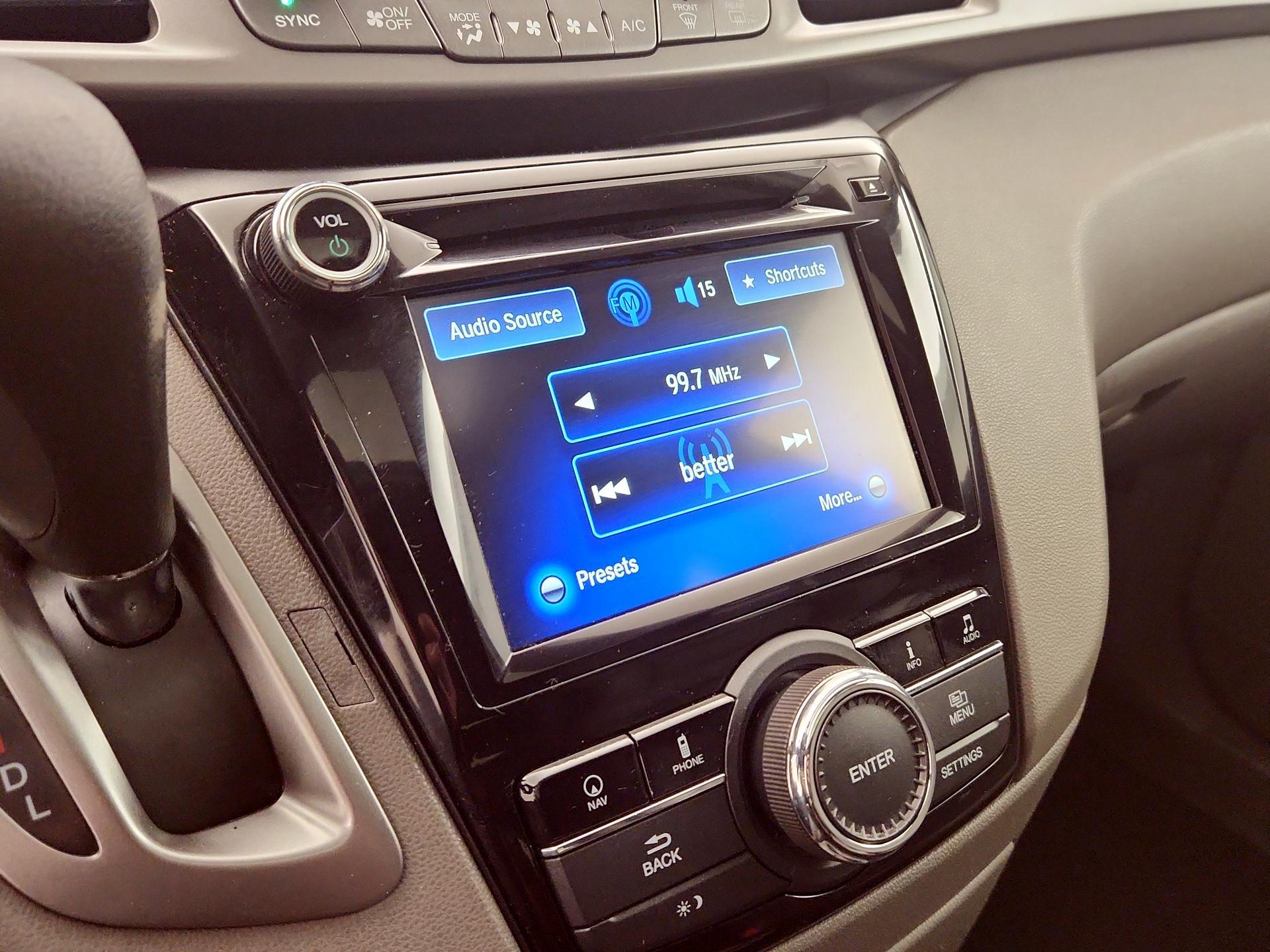 Thumbnail: 2016 Honda Odyssey - 14