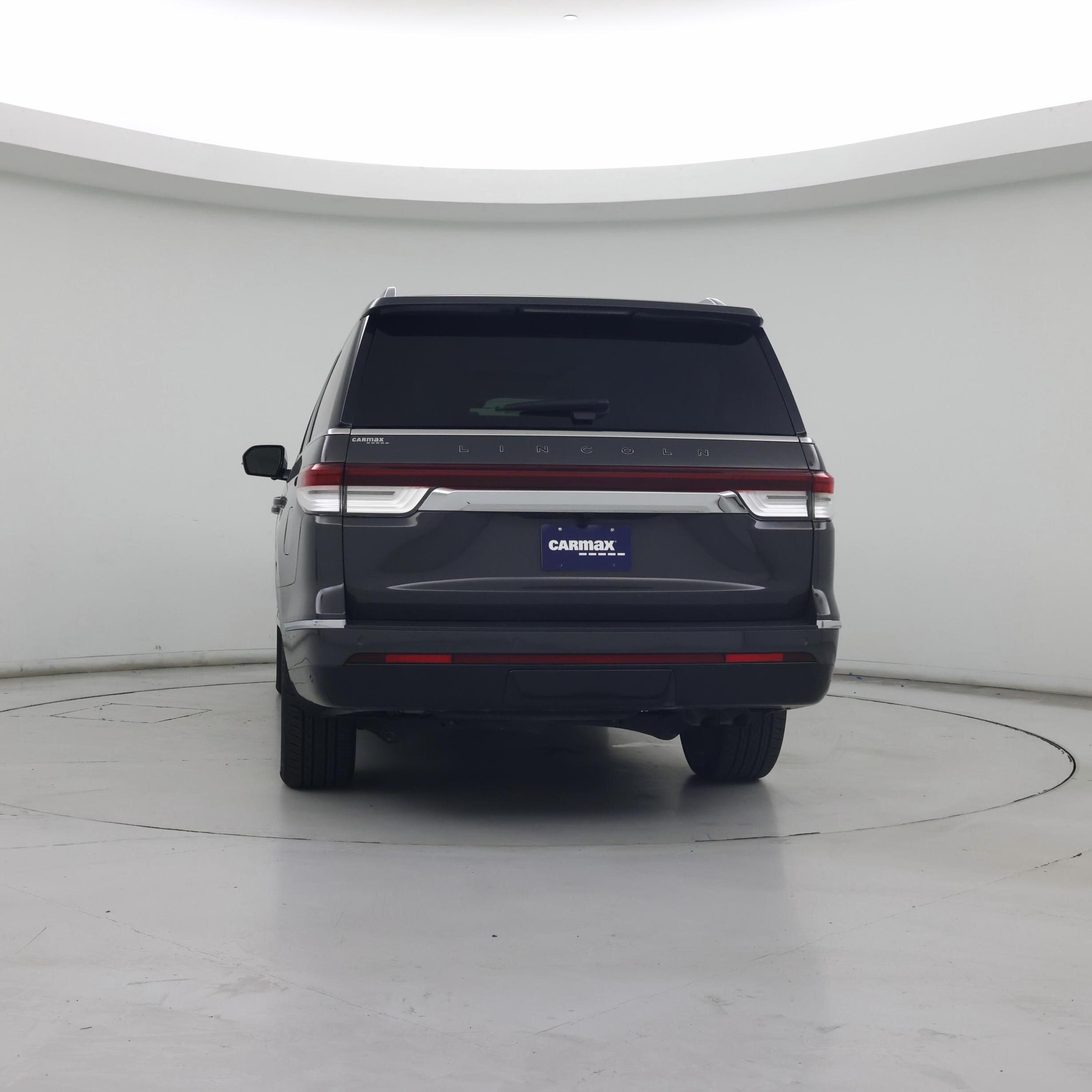 Thumbnail: 2024 Lincoln Navigator L - 6