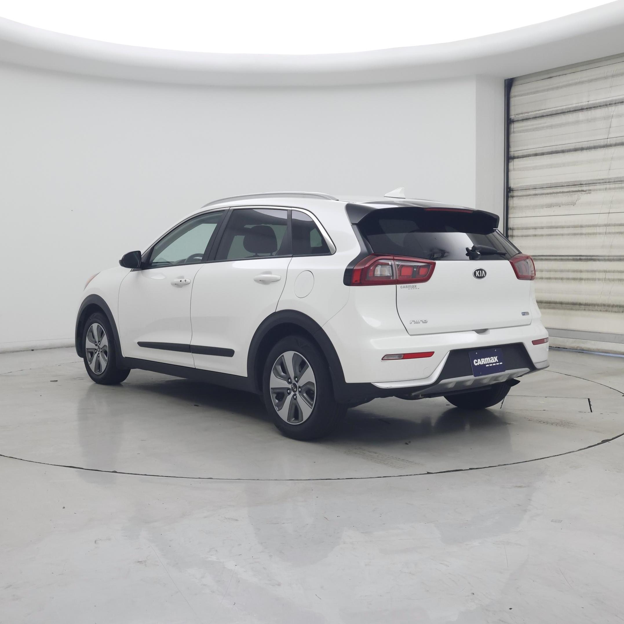 Thumbnail: 2017 Kia Niro - 2