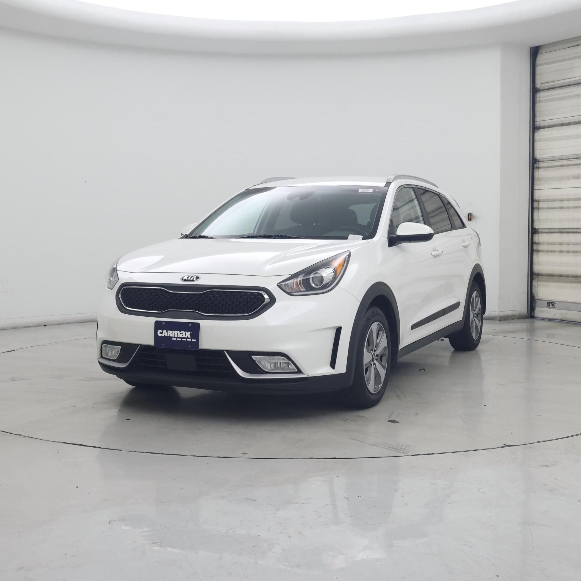 Thumbnail: 2017 Kia Niro - 4