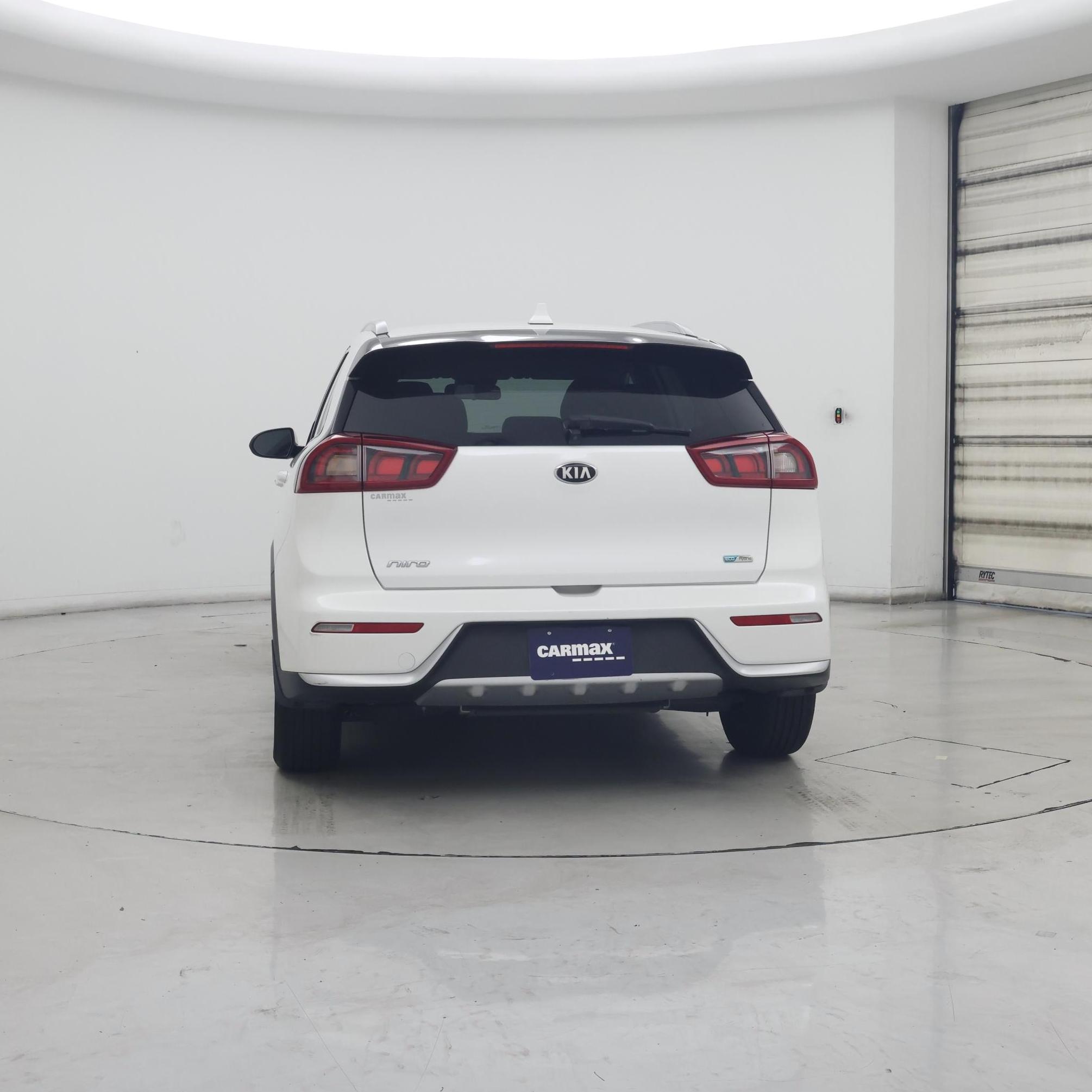 Thumbnail: 2017 Kia Niro - 6