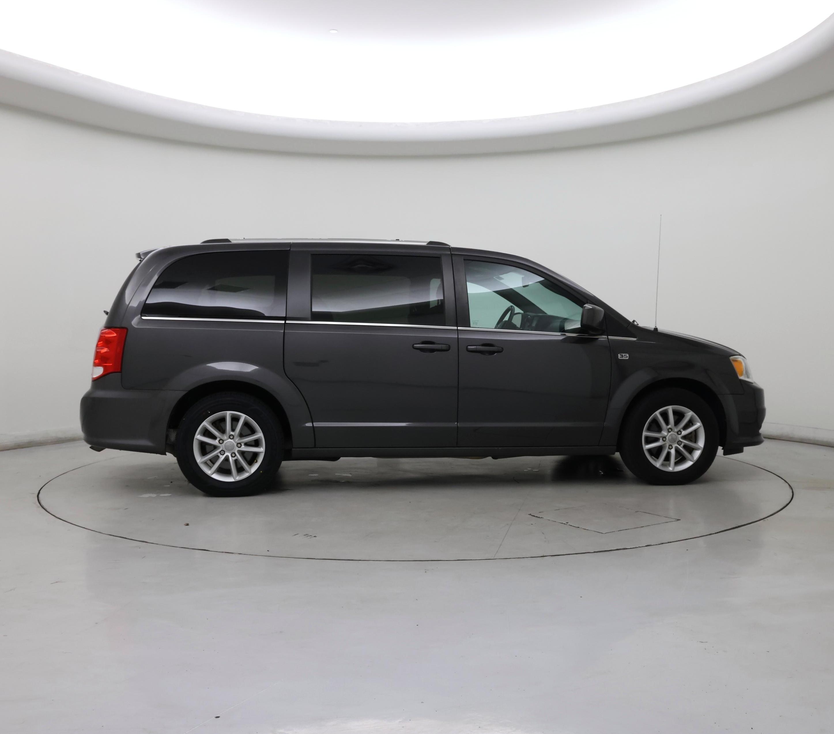 Thumbnail: 2019 Dodge Grand Caravan - 7