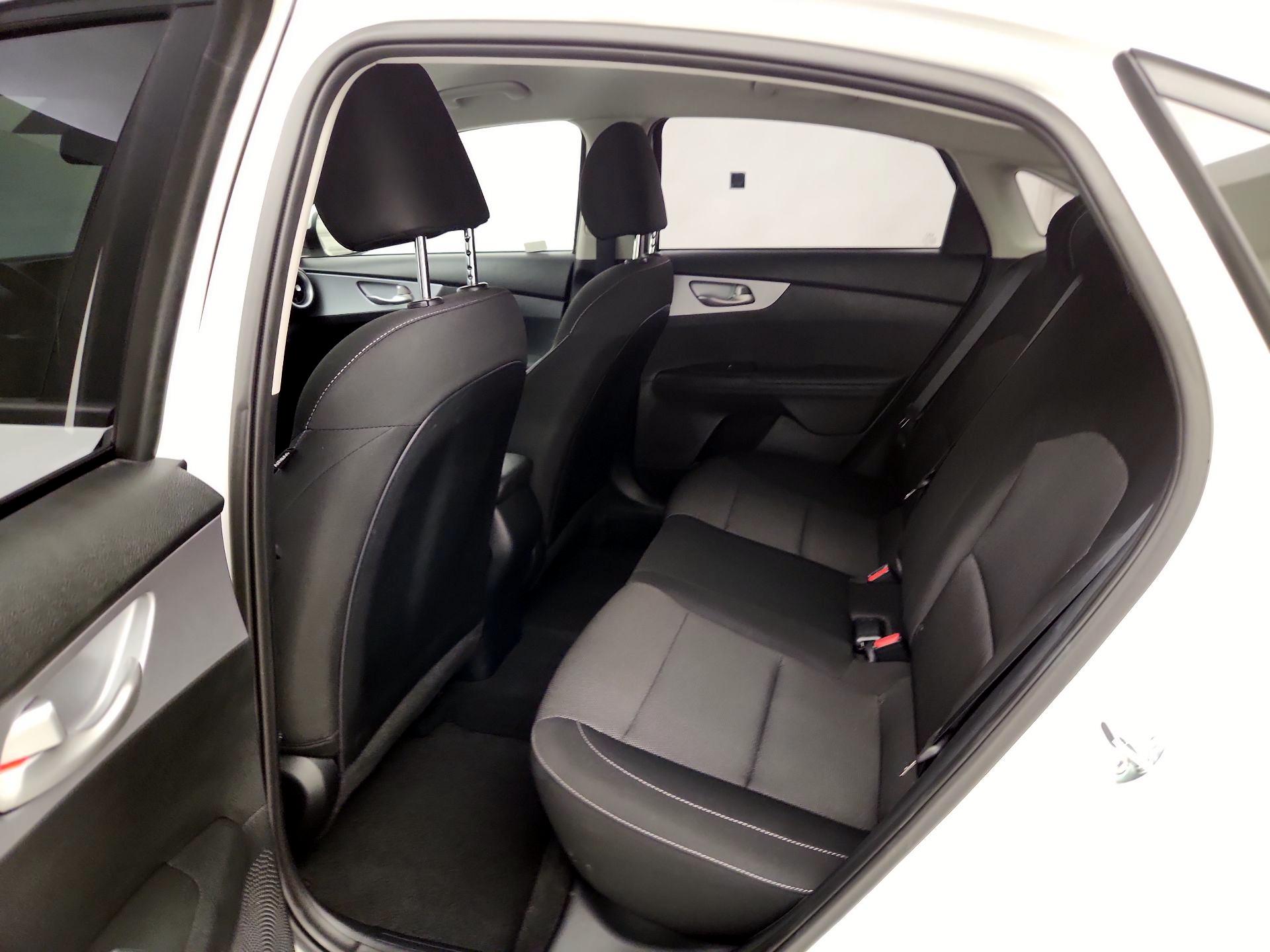 Thumbnail: 2024 Kia Forte - 19