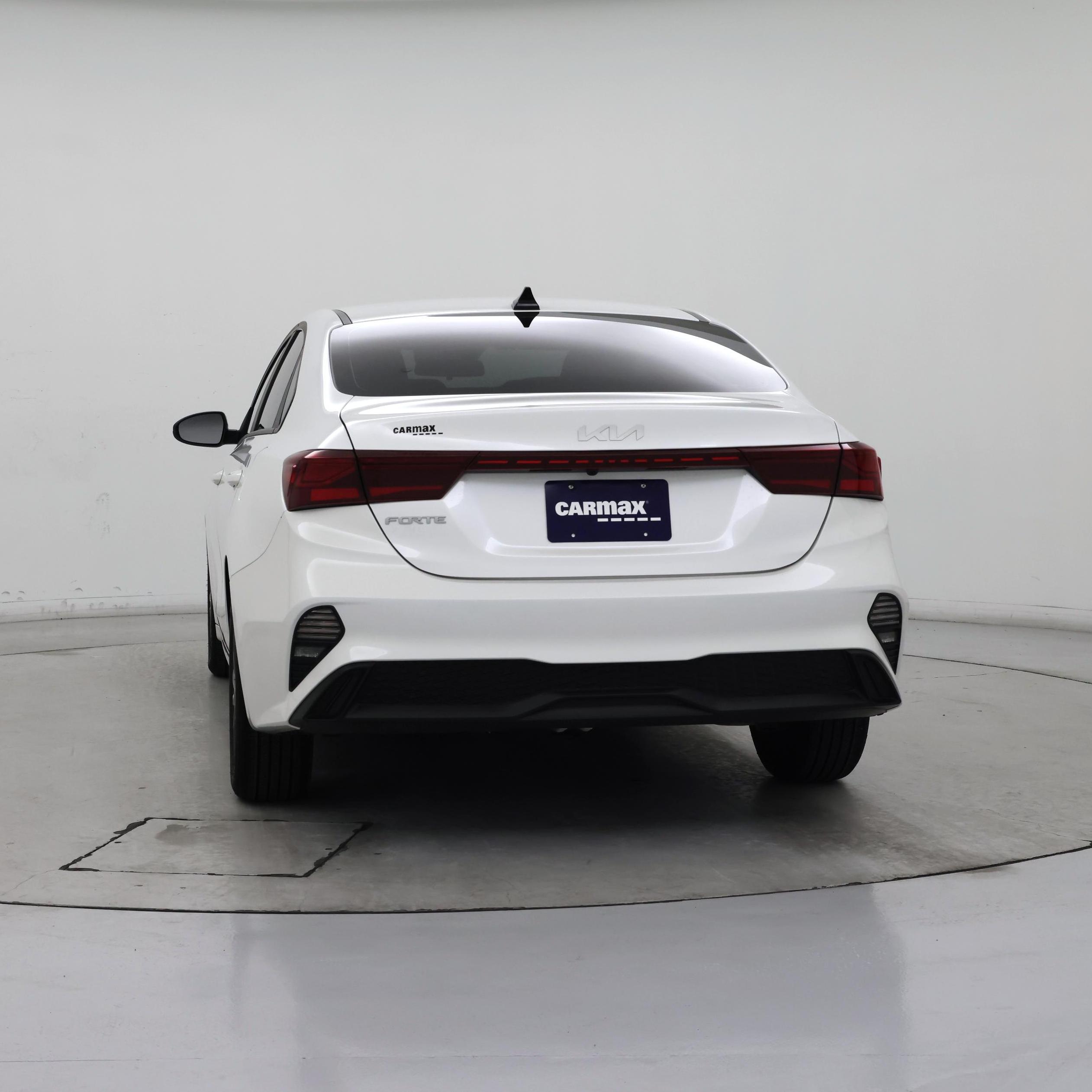 Thumbnail: 2024 Kia Forte - 6