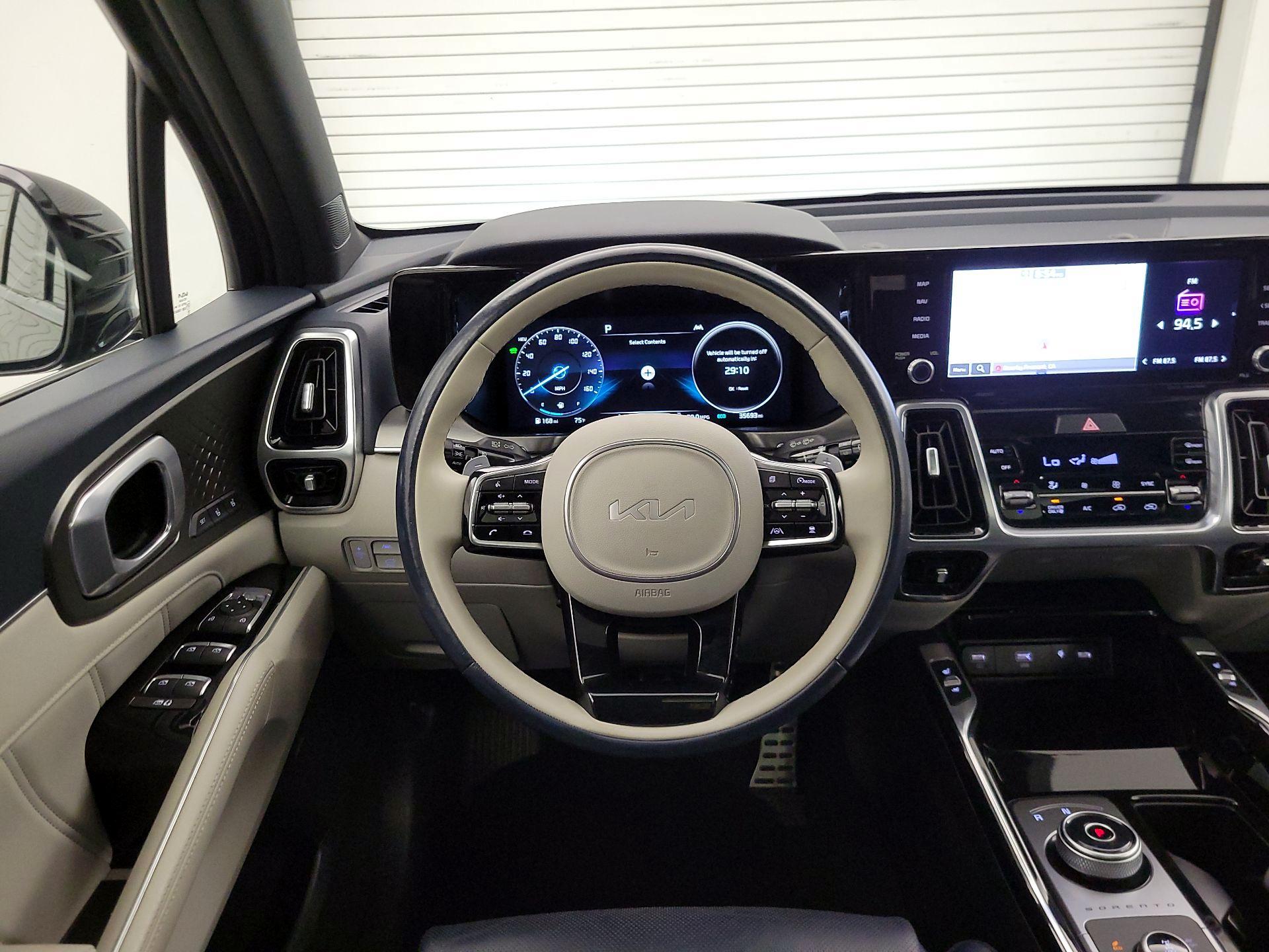 Thumbnail: 2023 Kia Sorento - 10