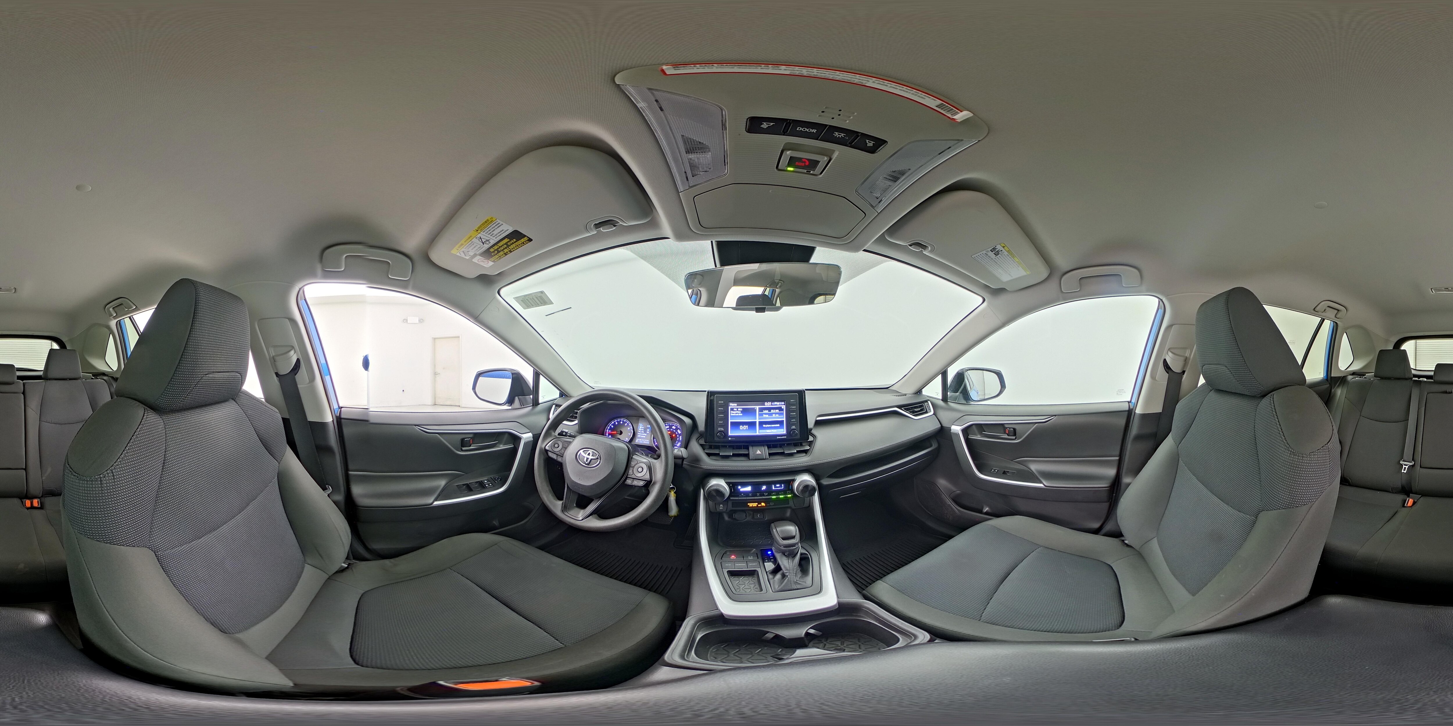 2021 Toyota RAV4 LE - Photo 24