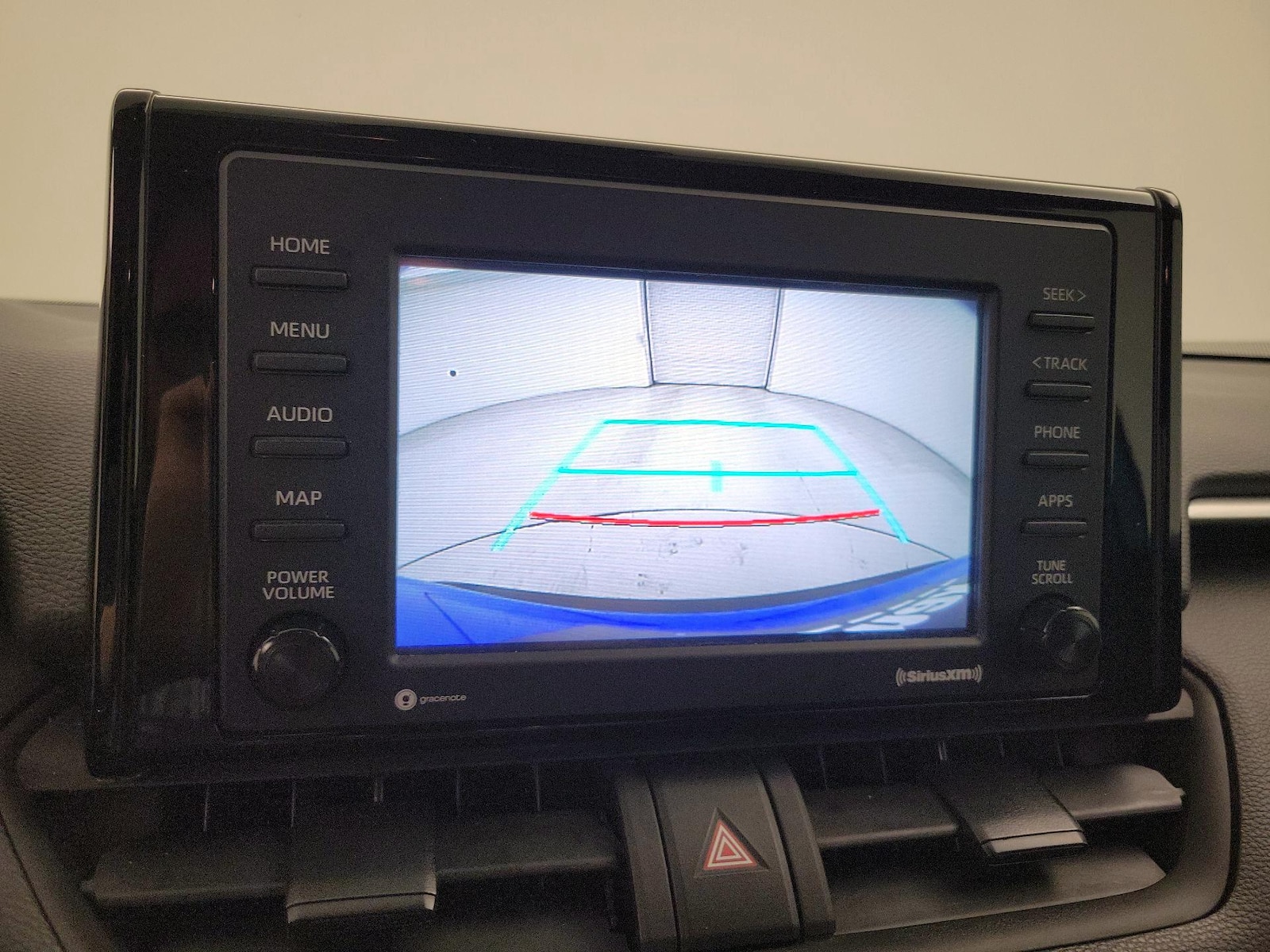 2021 Toyota RAV4 LE - Photo 15