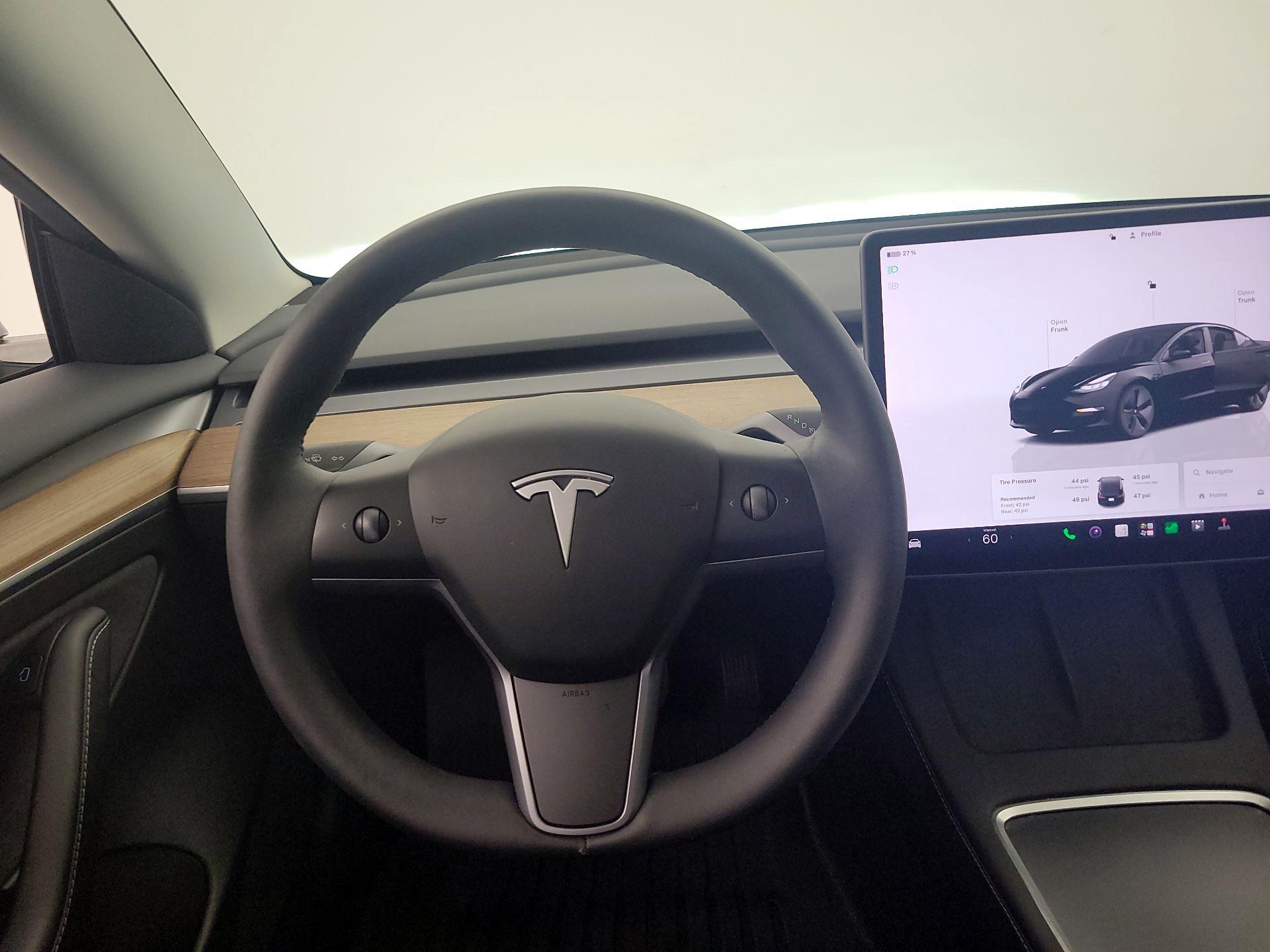 Thumbnail: 2023 Tesla Model 3 - 10