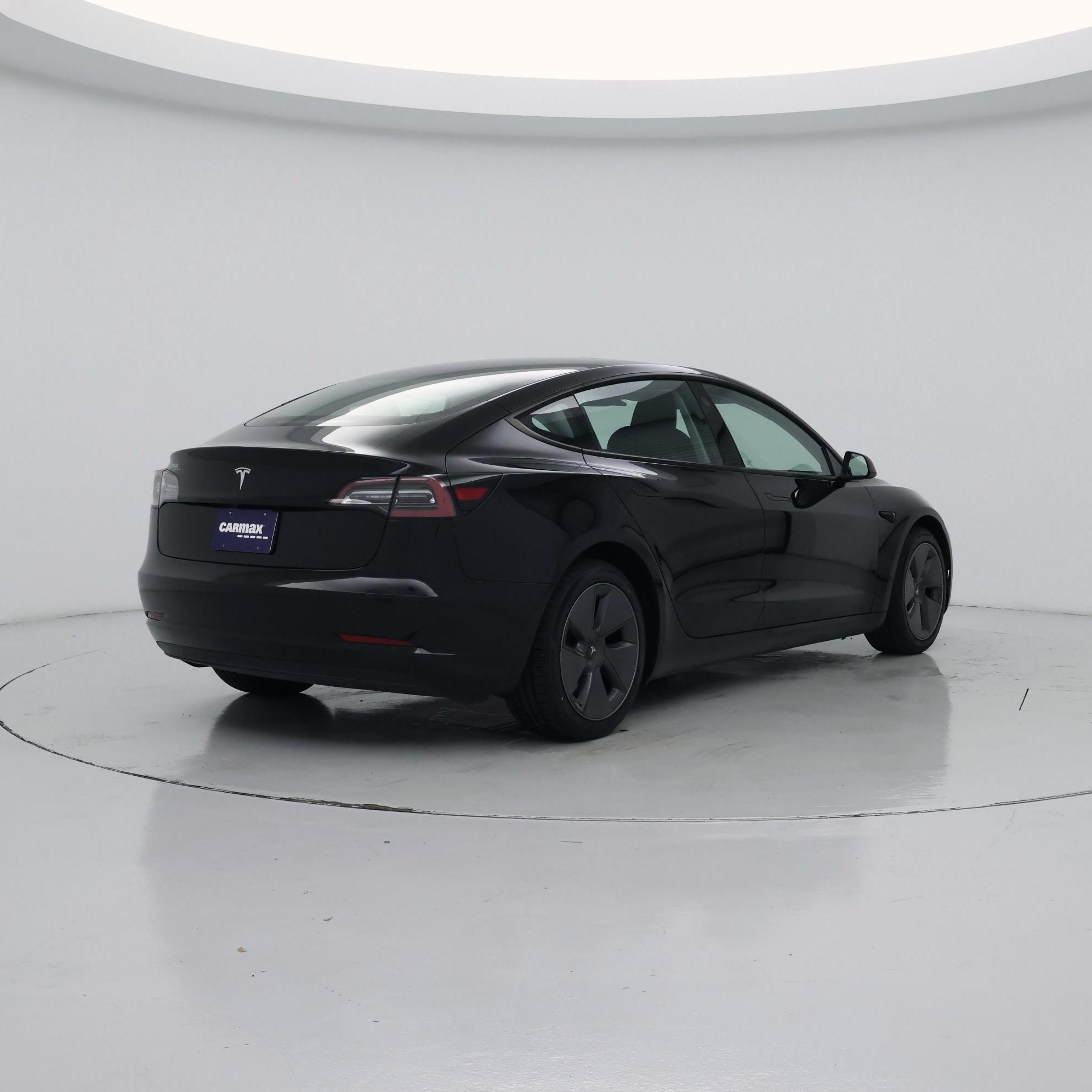 Thumbnail: 2023 Tesla Model 3 - 8