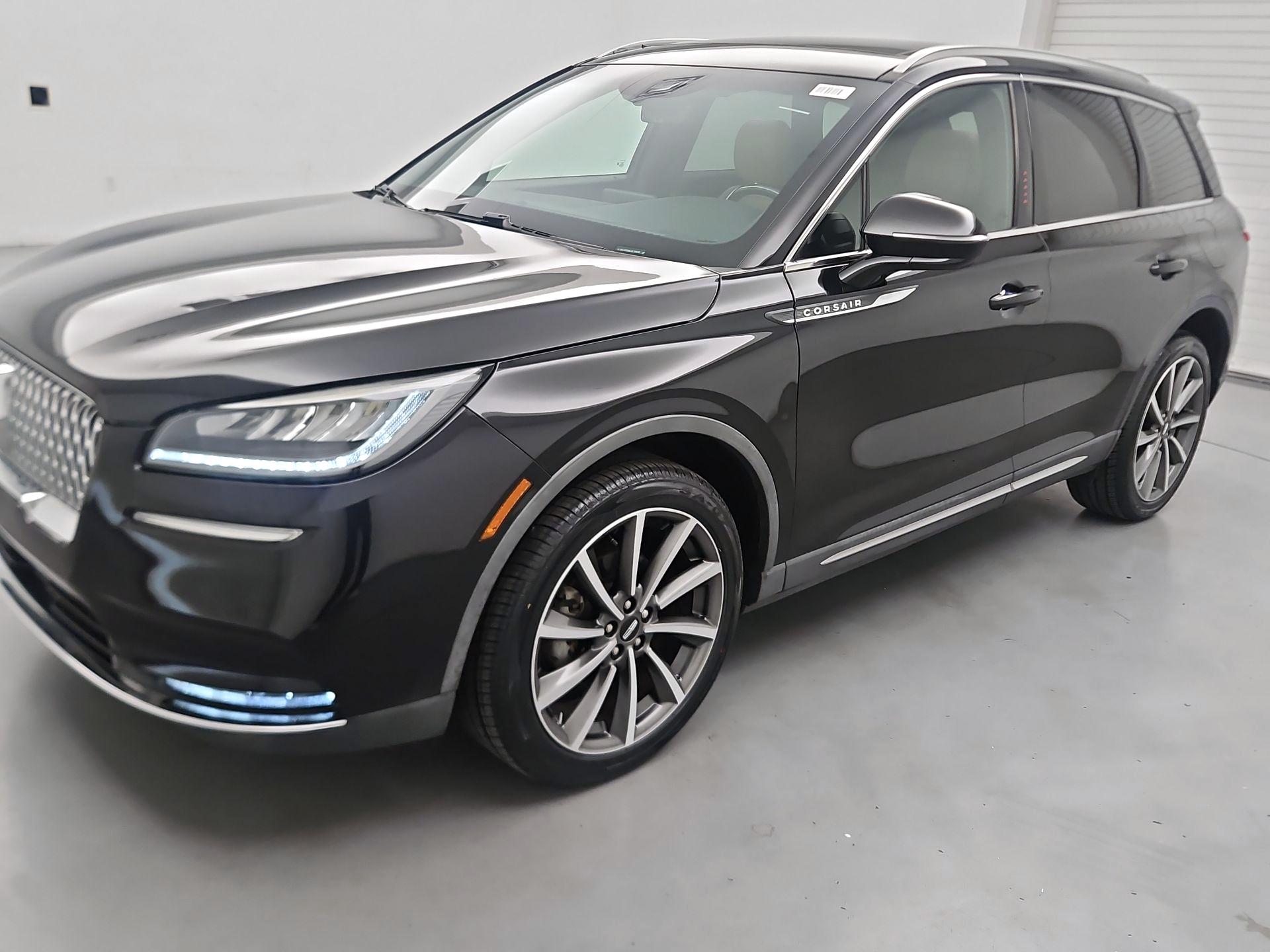 Thumbnail: 2020 Lincoln Corsair - 3
