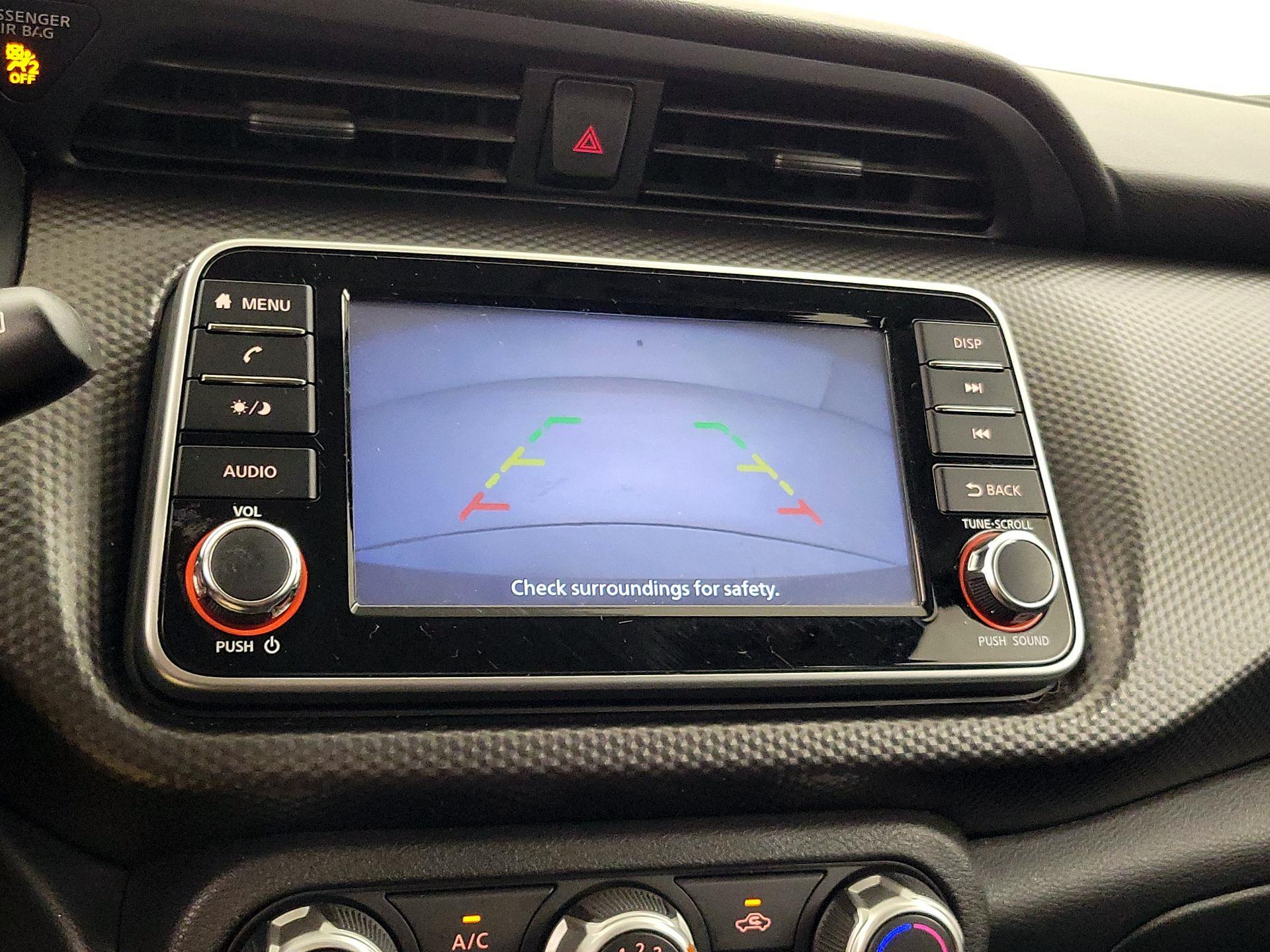 Thumbnail: 2018 Nissan Kicks - 14