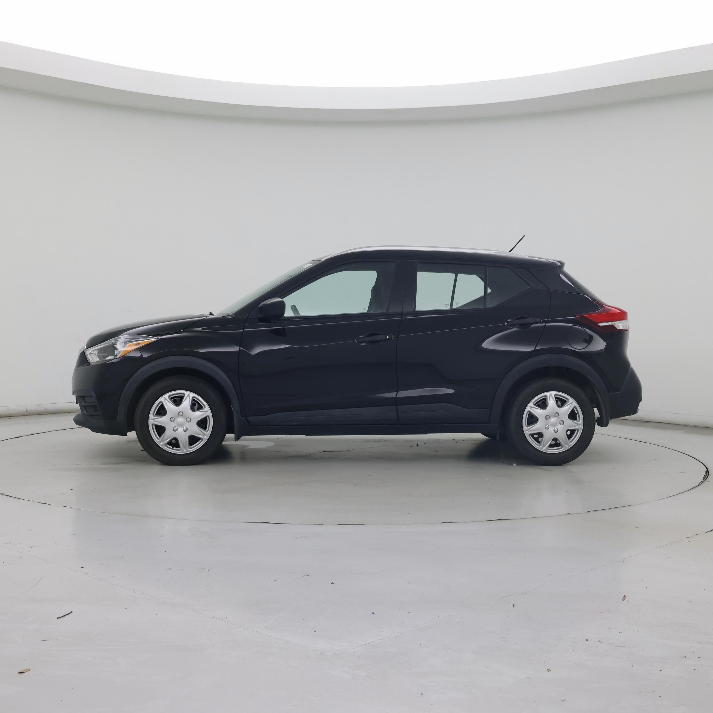Thumbnail: 2018 Nissan Kicks - 3