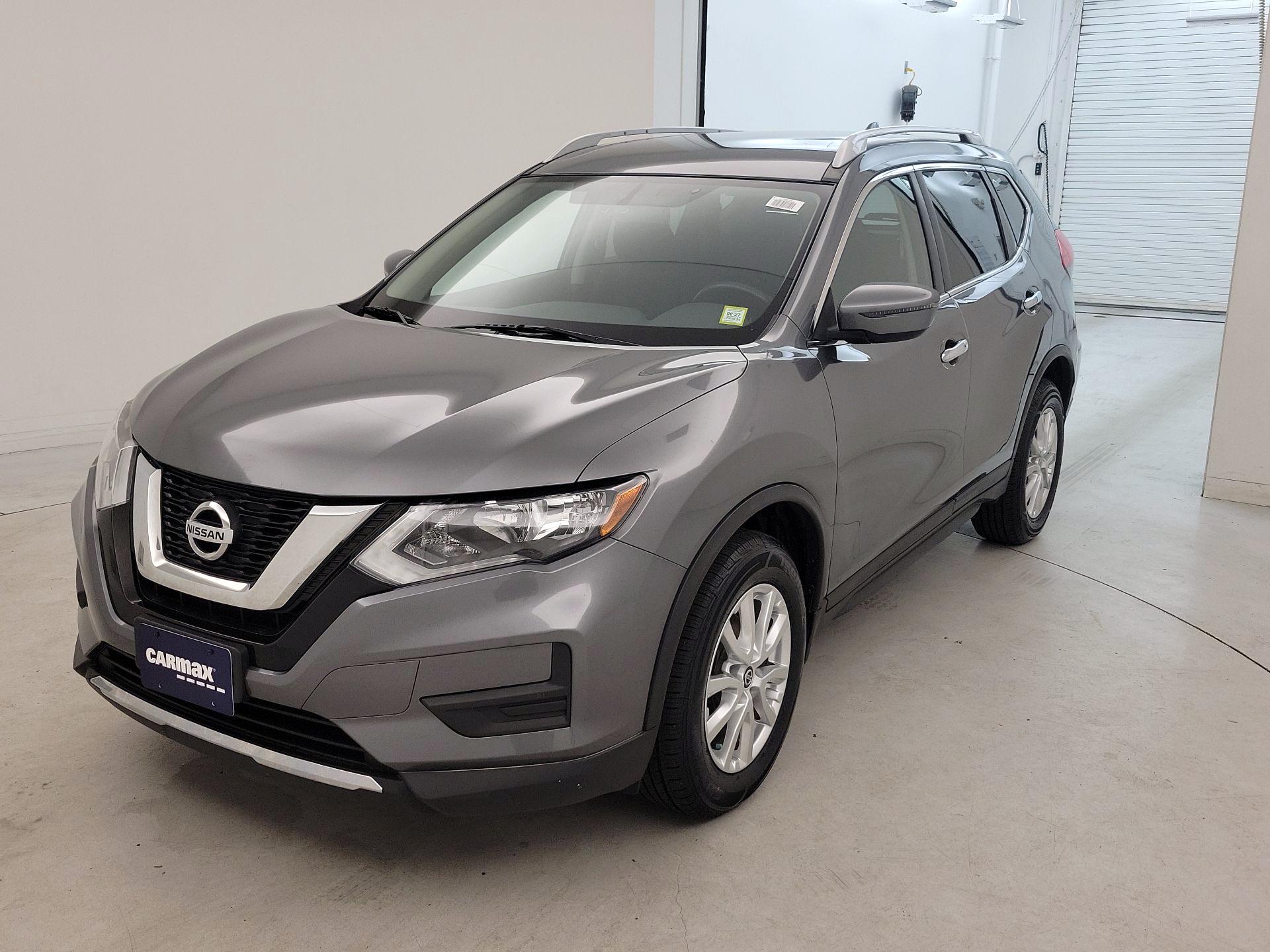 Thumbnail: 2017 Nissan Rogue - 3