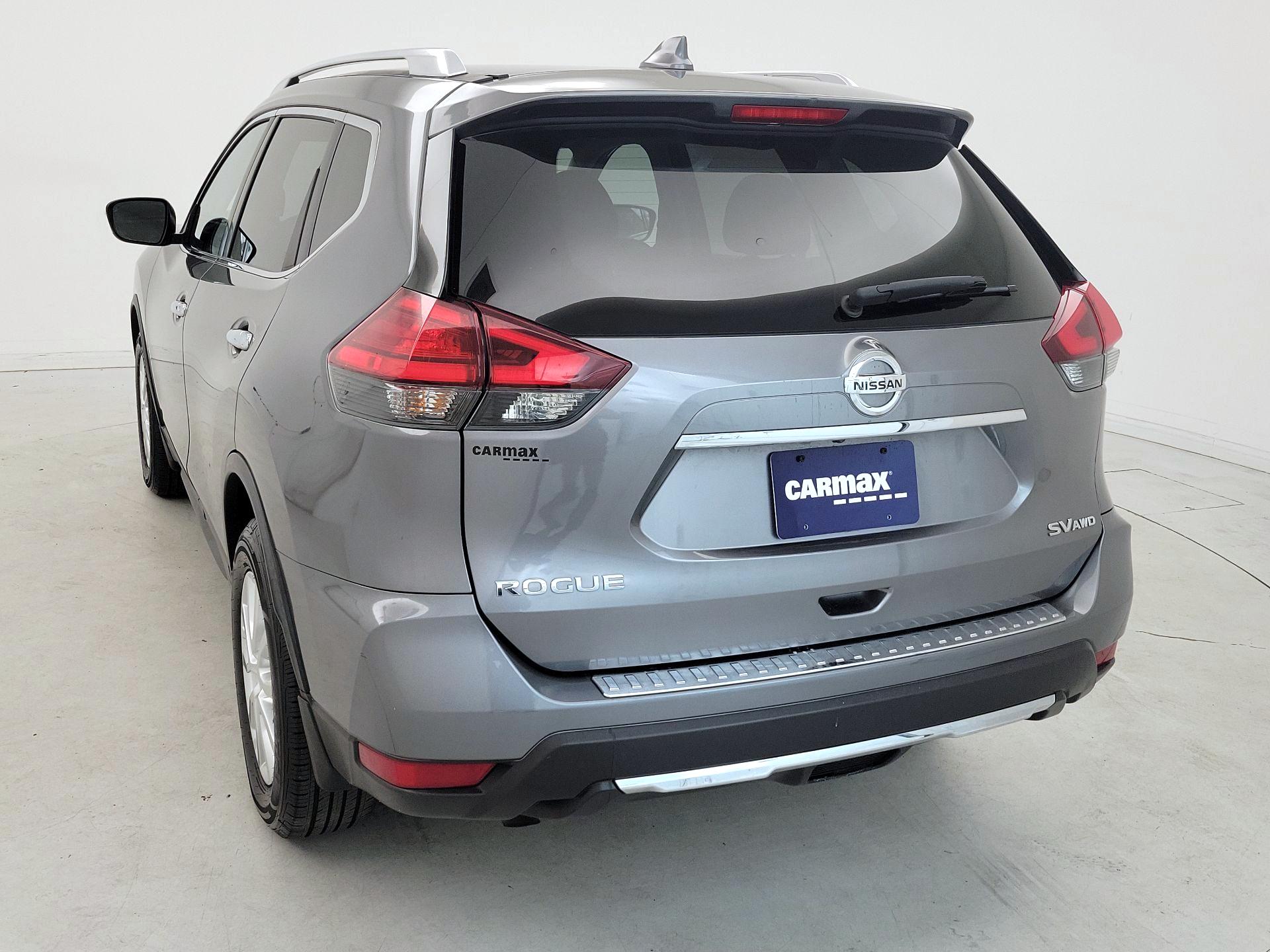 Thumbnail: 2017 Nissan Rogue - 7