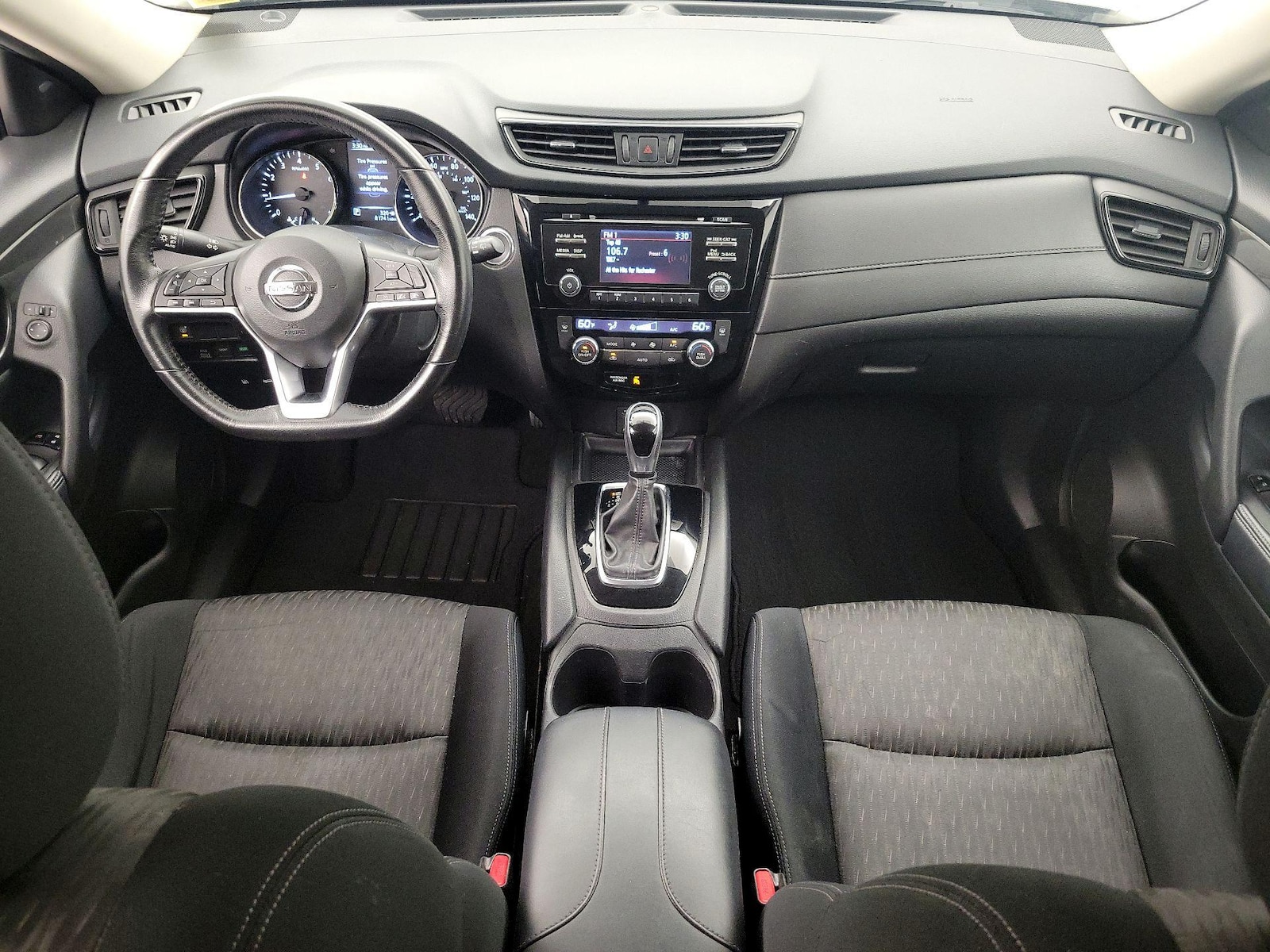 2017 Nissan Rogue SV - Photo 8