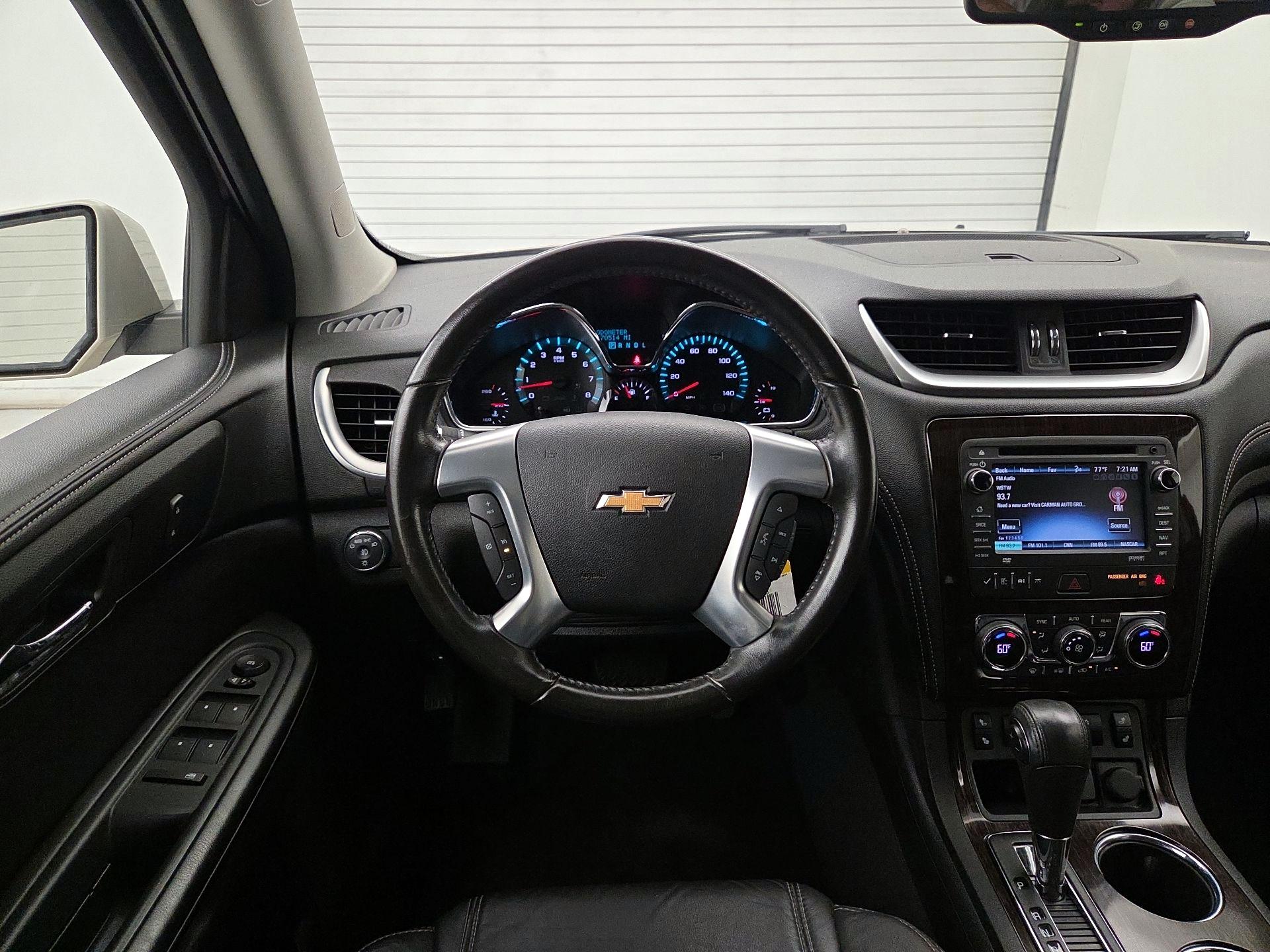 Thumbnail: 2015 Chevrolet Traverse - 10