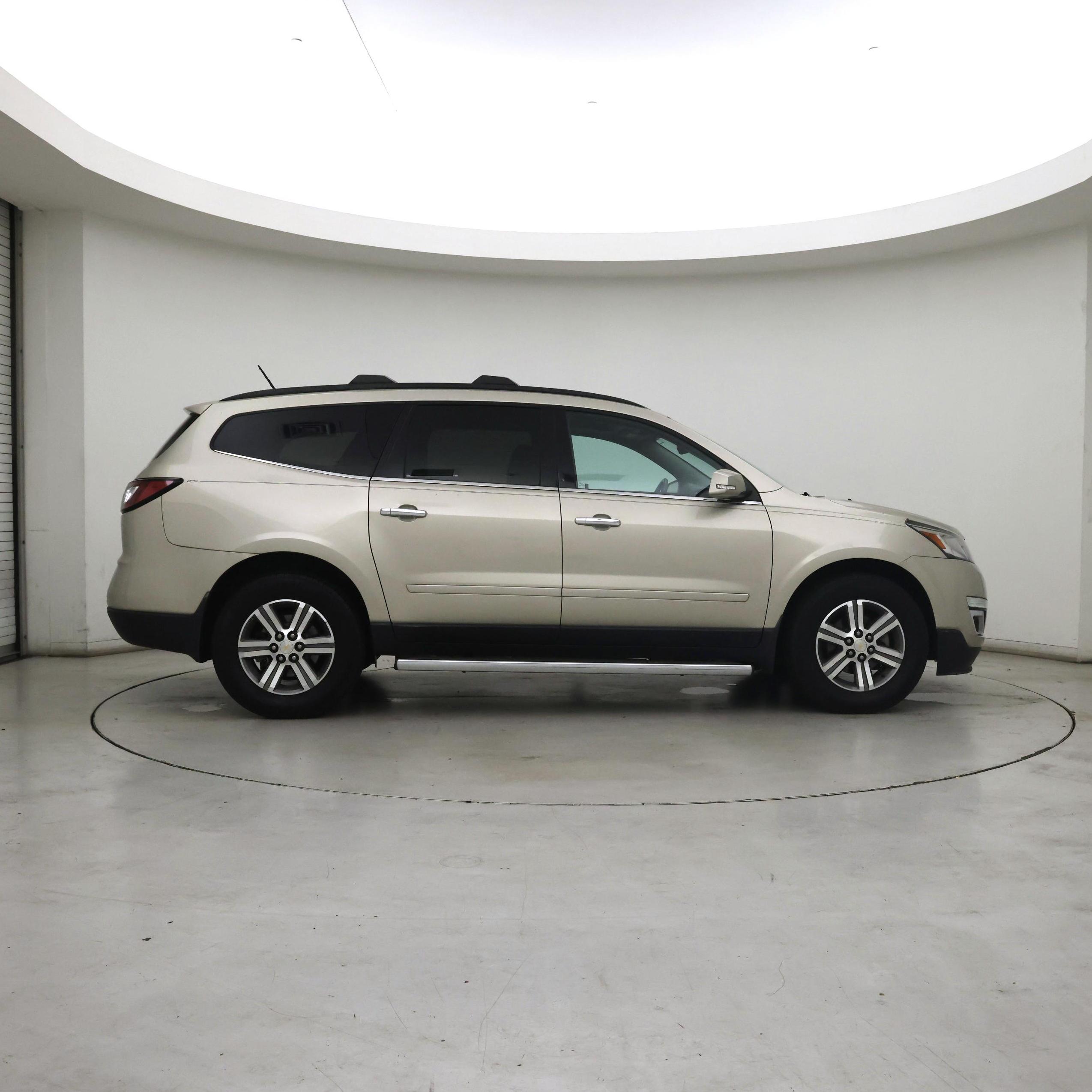 Thumbnail: 2015 Chevrolet Traverse - 7