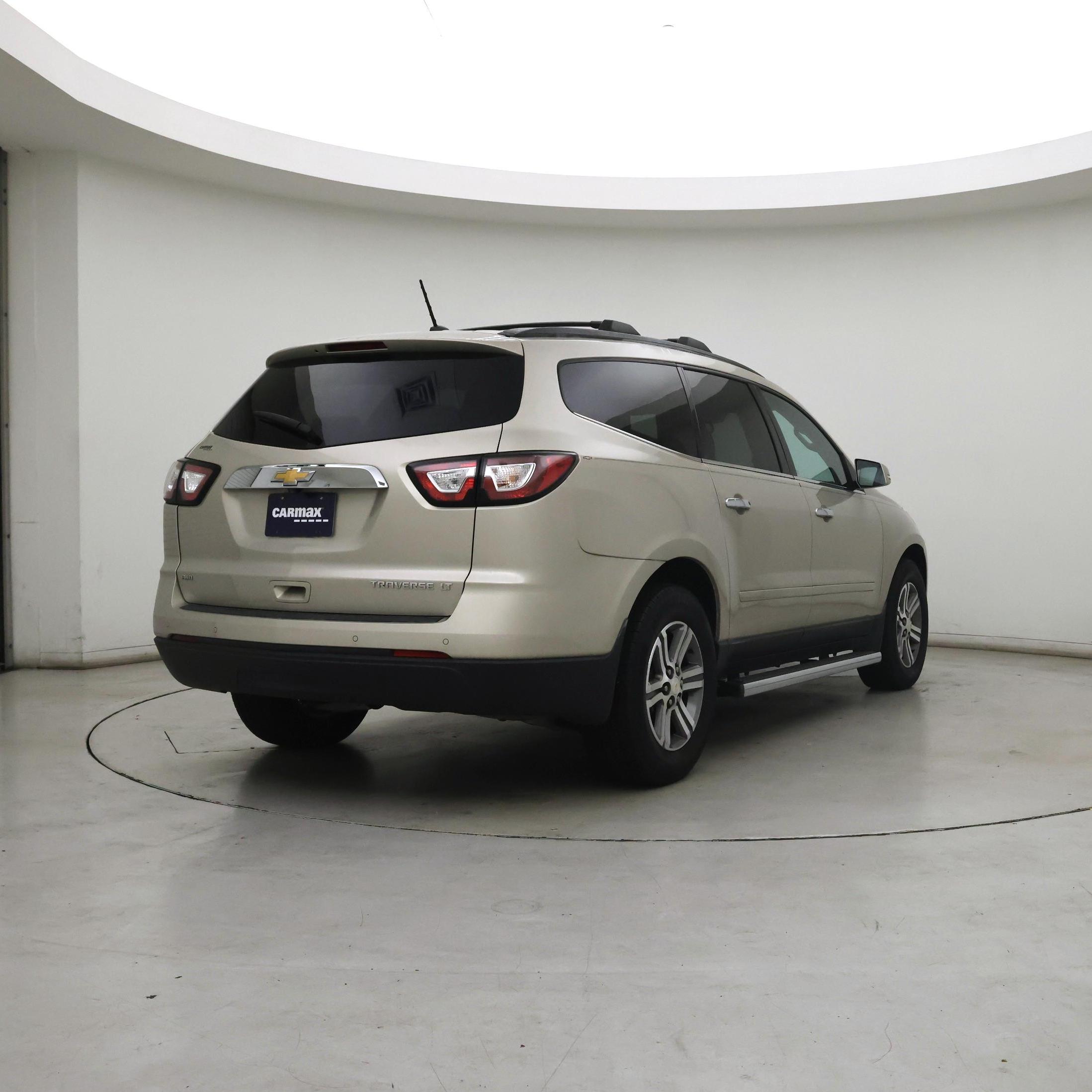 Thumbnail: 2015 Chevrolet Traverse - 8