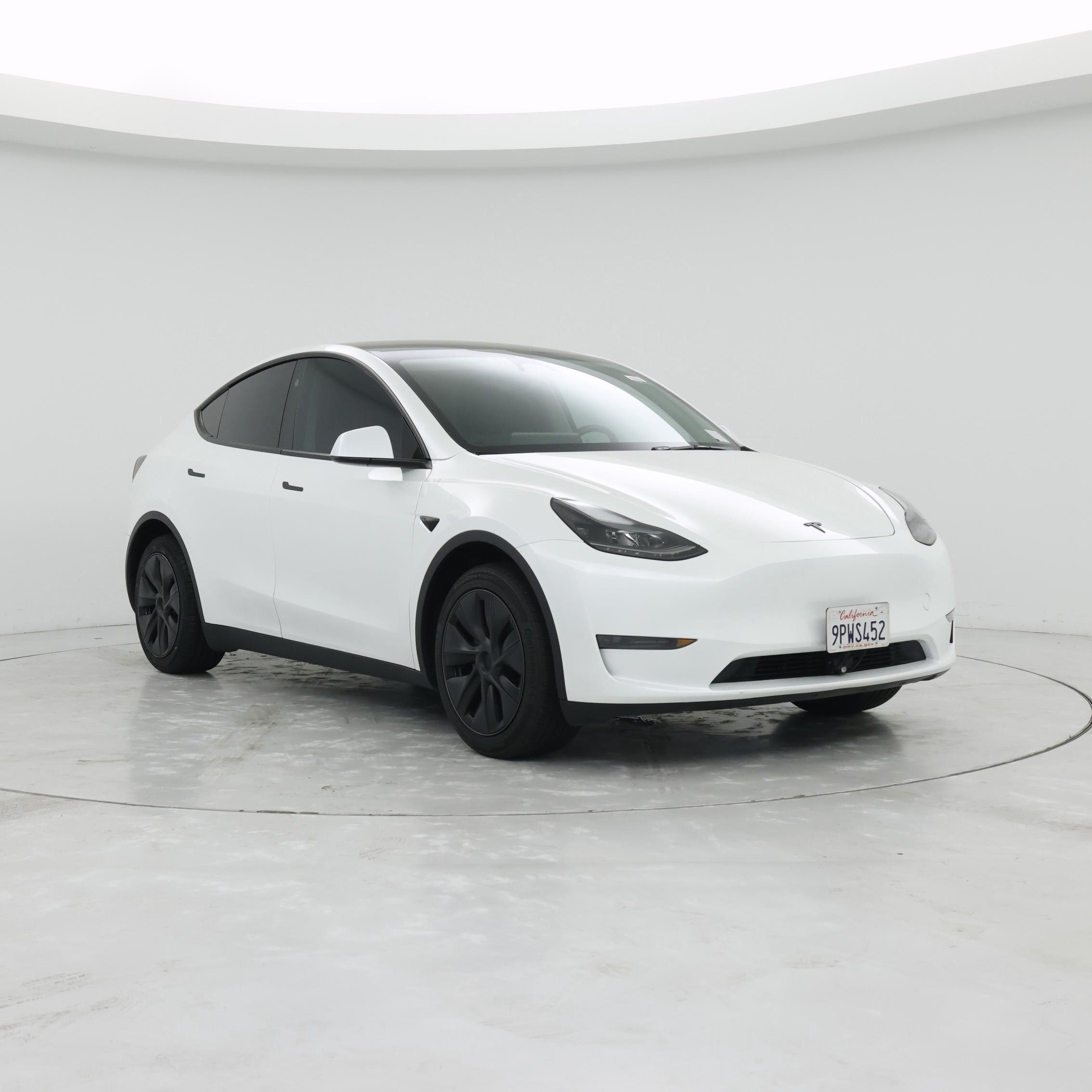 White 2025 Tesla Model Y SUV / Crossover Rear-Wheel Drive Automatic