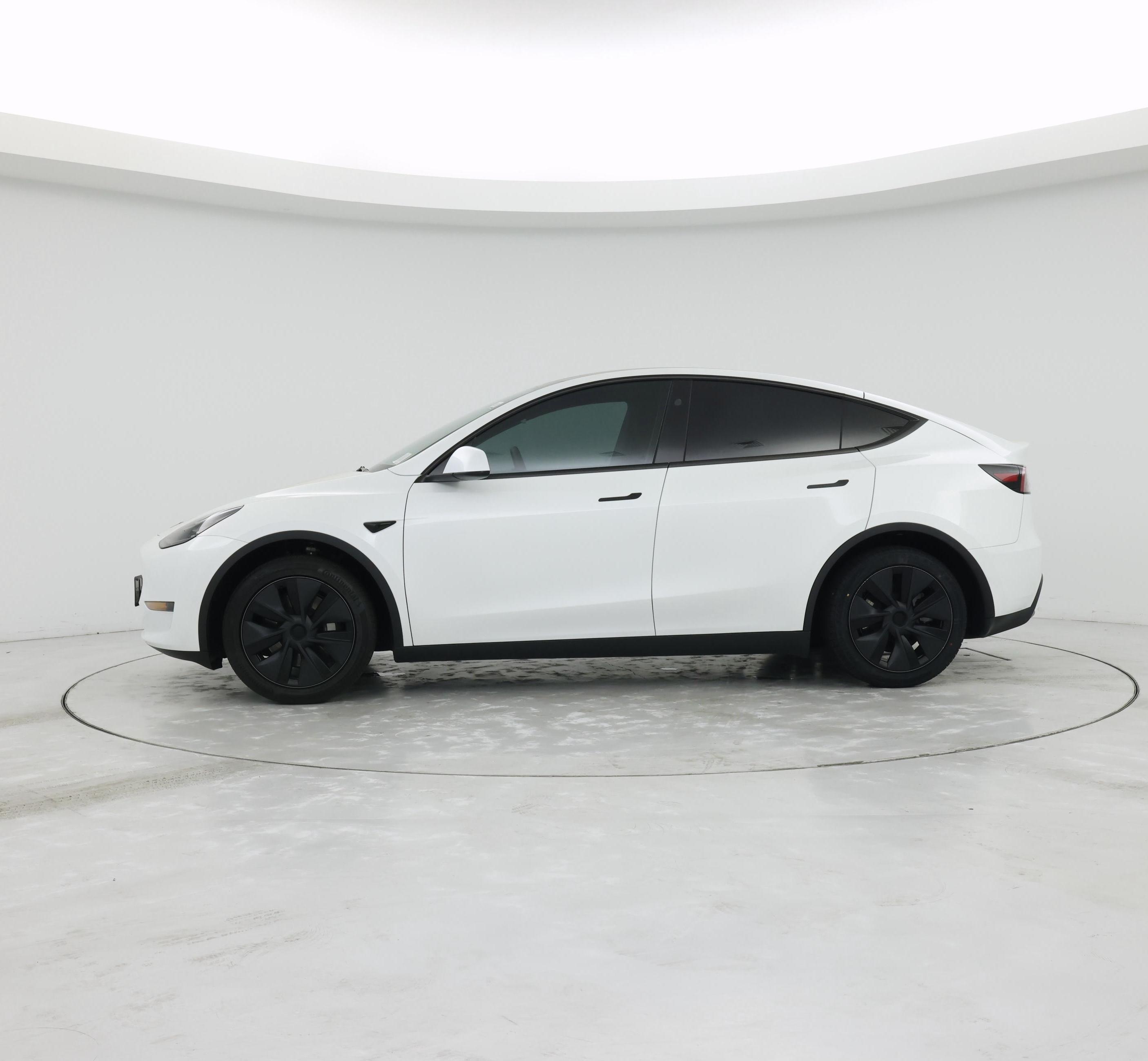 Thumbnail: 2025 Tesla Model Y - 3