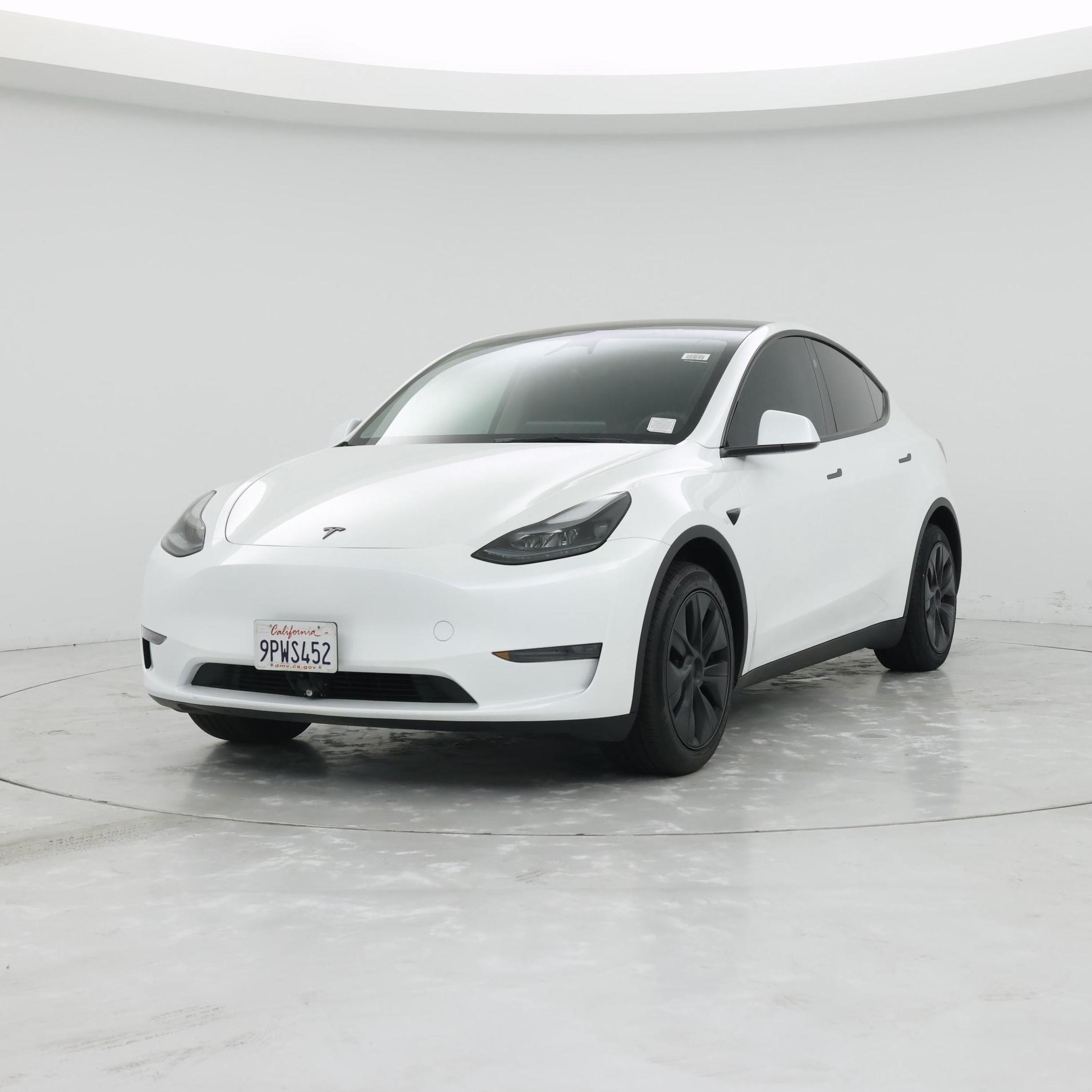 Thumbnail: 2025 Tesla Model Y - 4