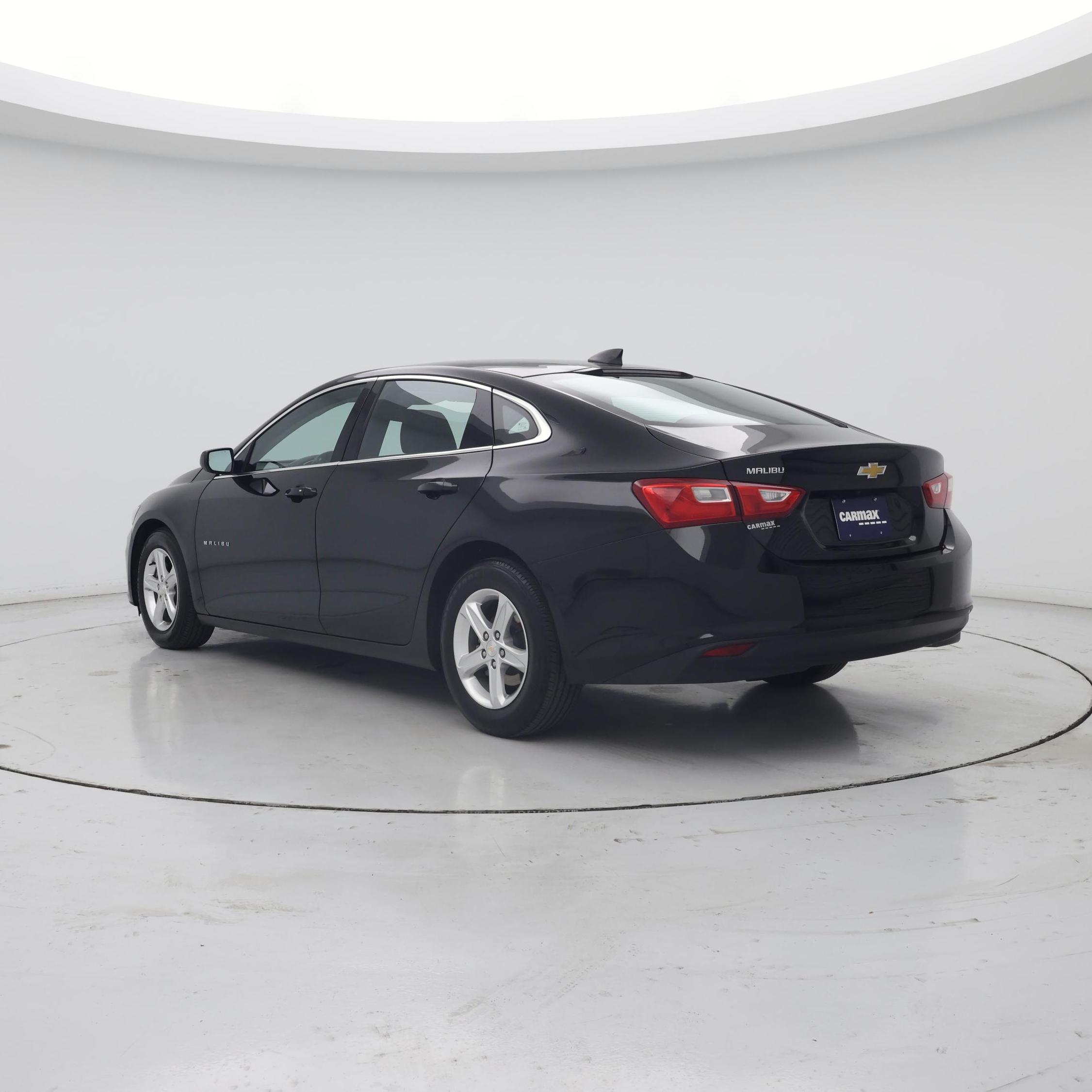 Thumbnail: 2022 Chevrolet Malibu - 2