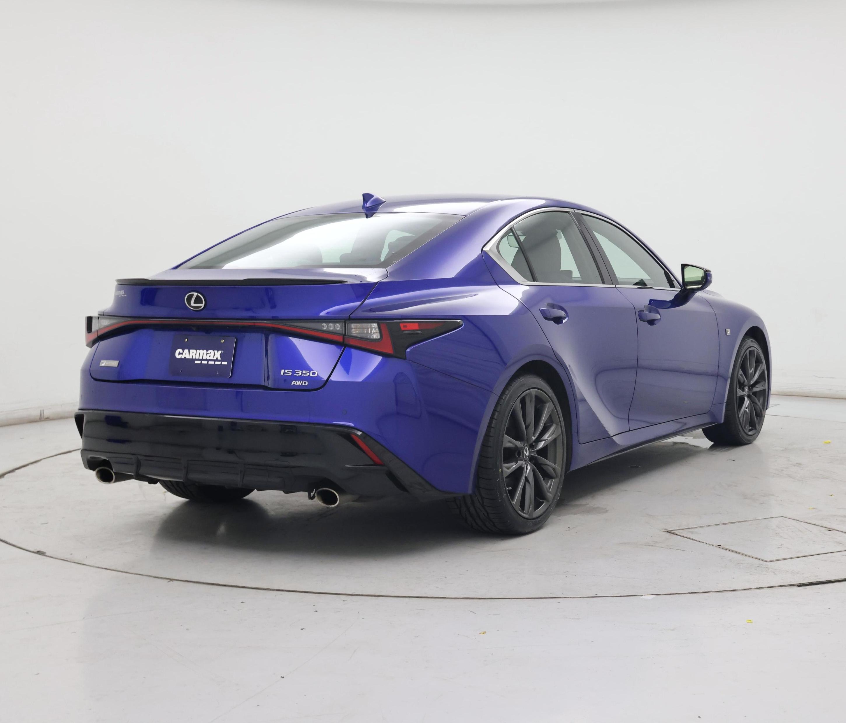Thumbnail: 2022 Lexus IS - 8