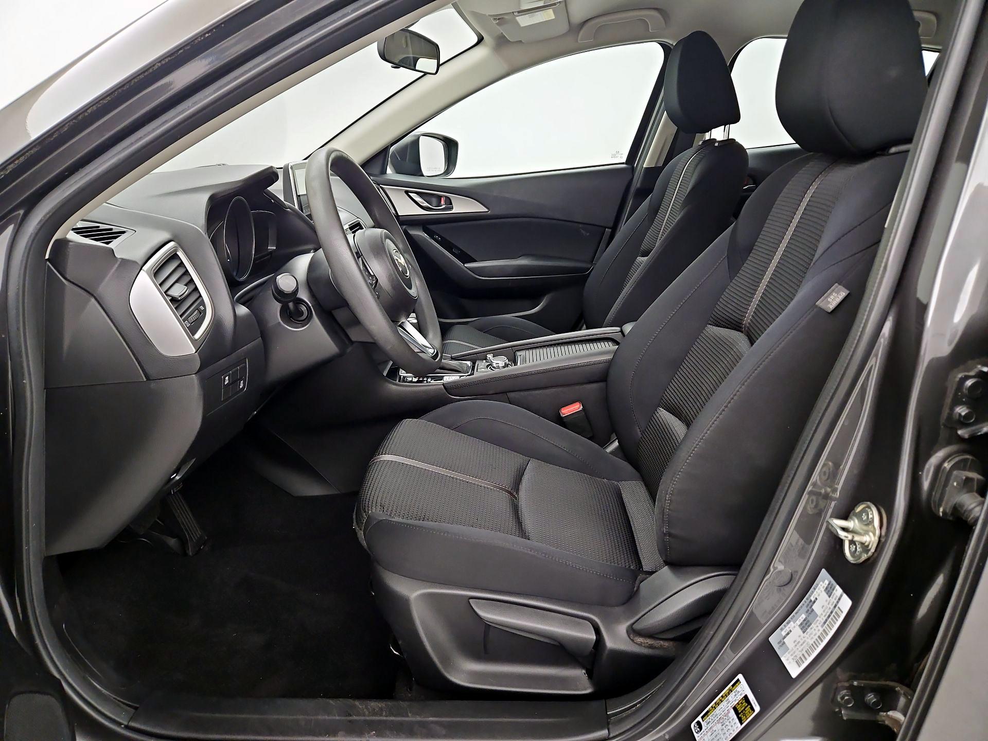 Thumbnail: 2017 Mazda Mazda3 - 11
