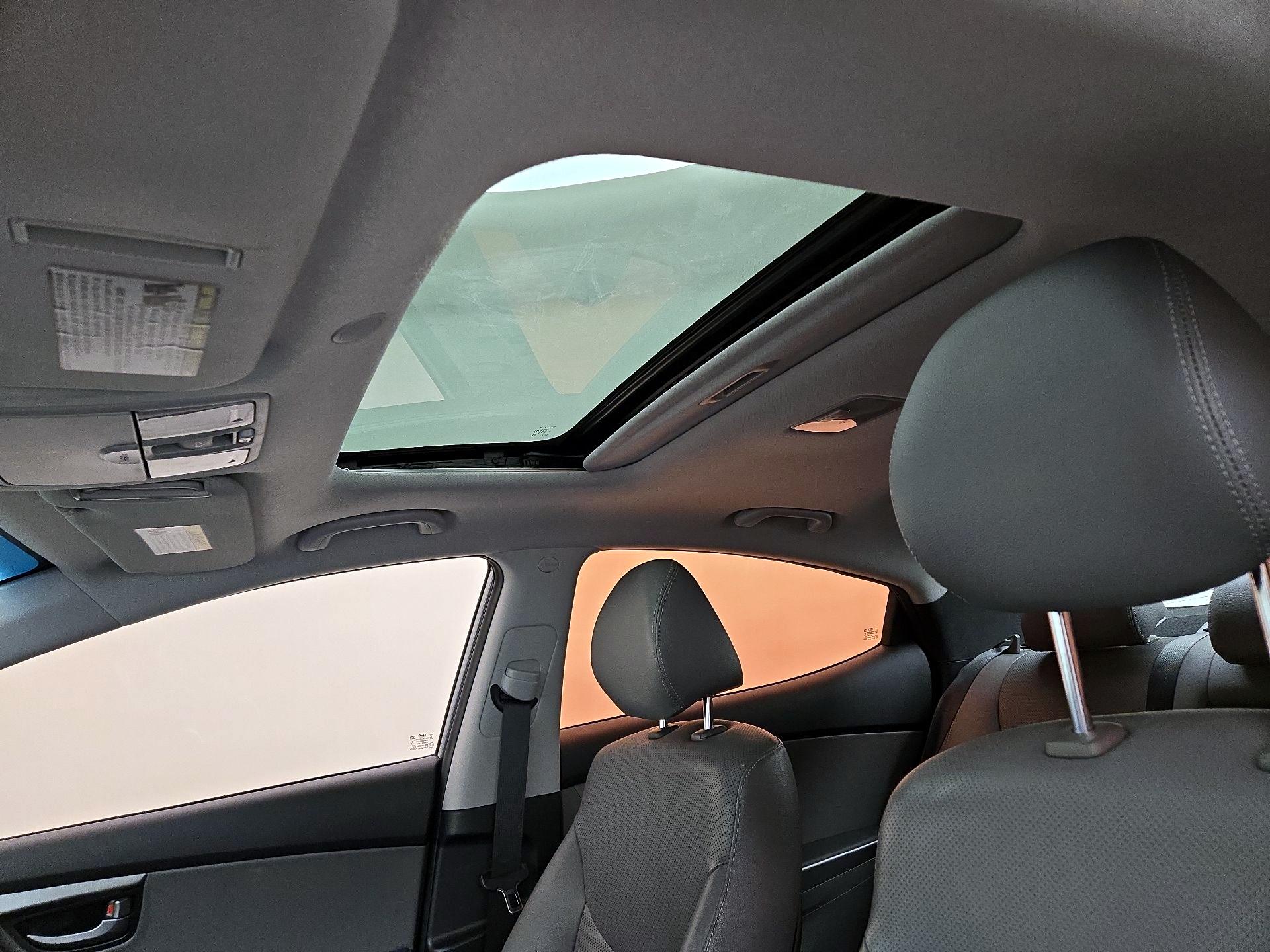 Thumbnail: 2015 Hyundai Elantra - 19