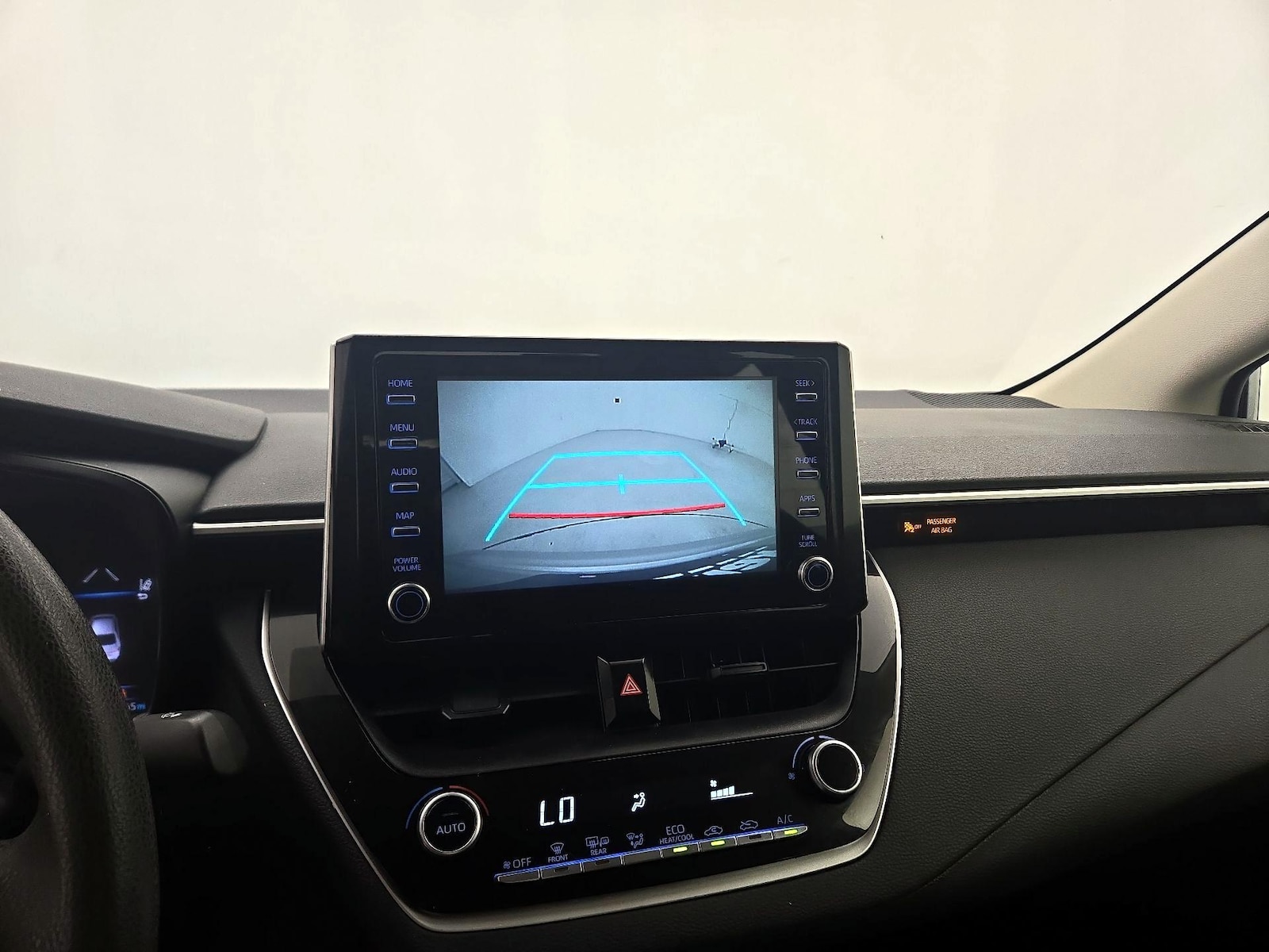 2020 Toyota Corolla LE - Photo 15