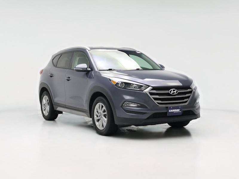 2017 Hyundai Tucson SE Plus -
                  Kenosha, WI