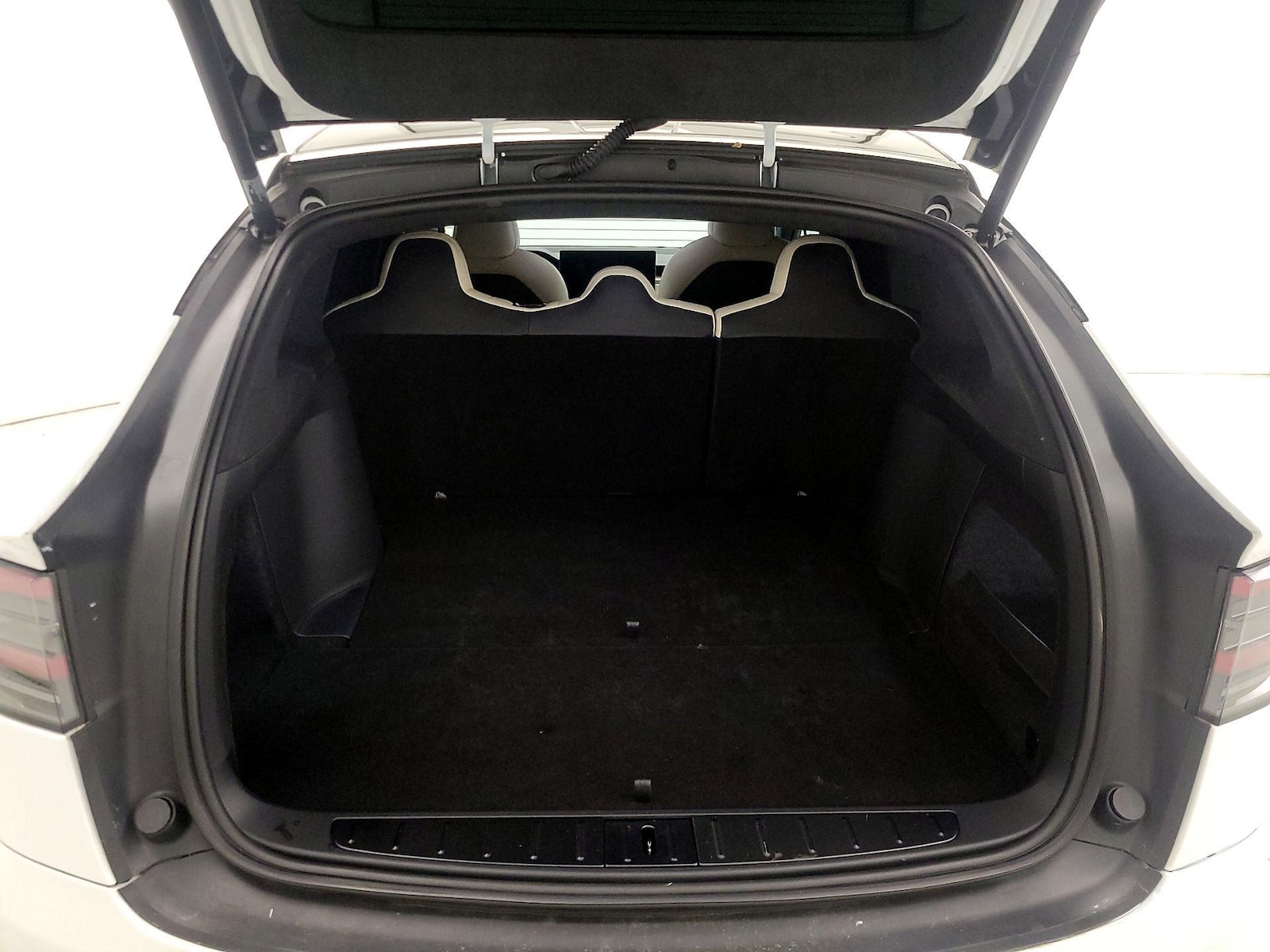 2023 Tesla Model X Long Range - Photo 22