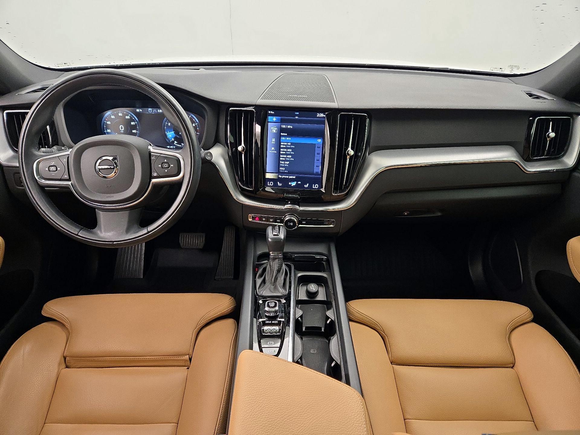 Thumbnail: 2019 Volvo XC60 - 9