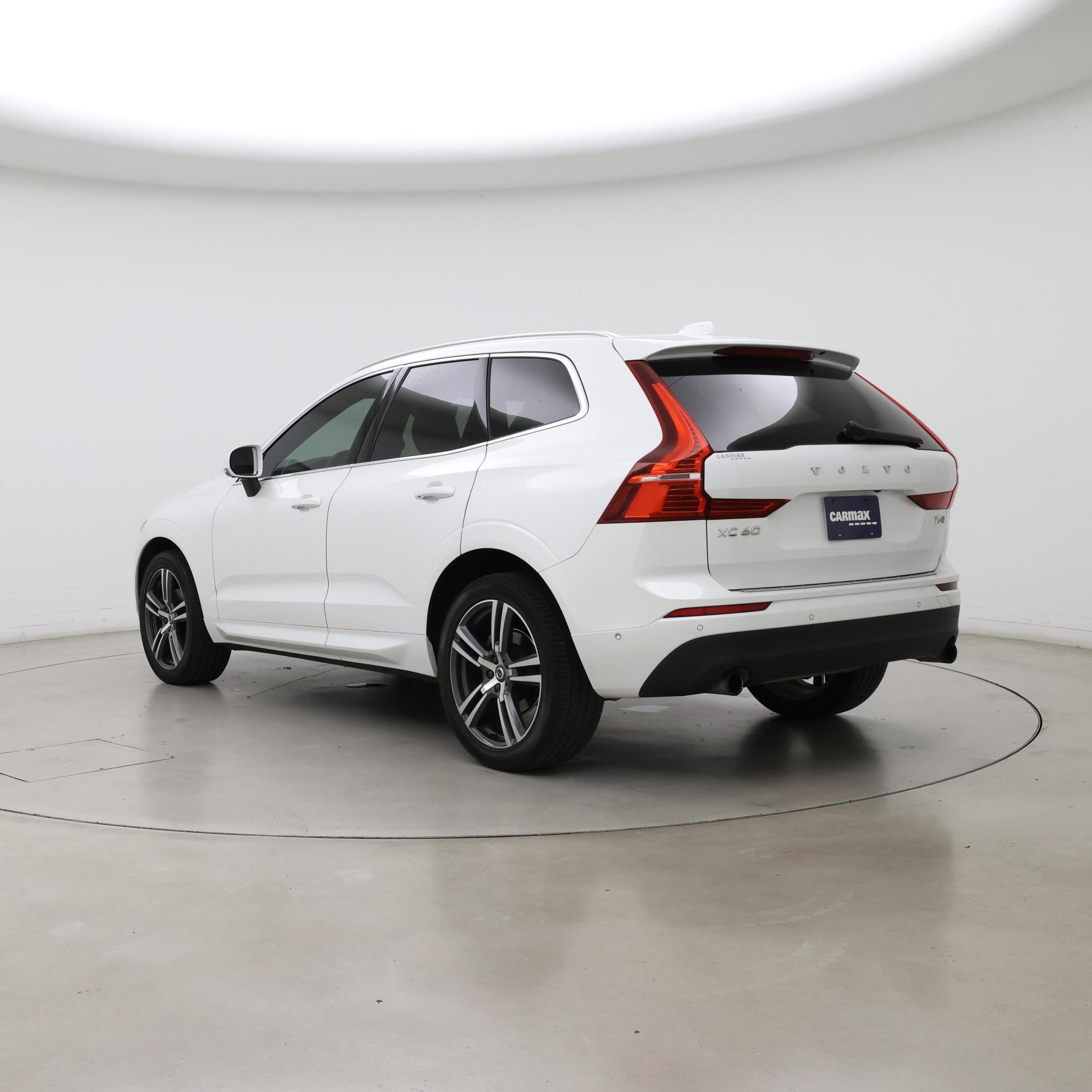 Thumbnail: 2019 Volvo XC60 - 2