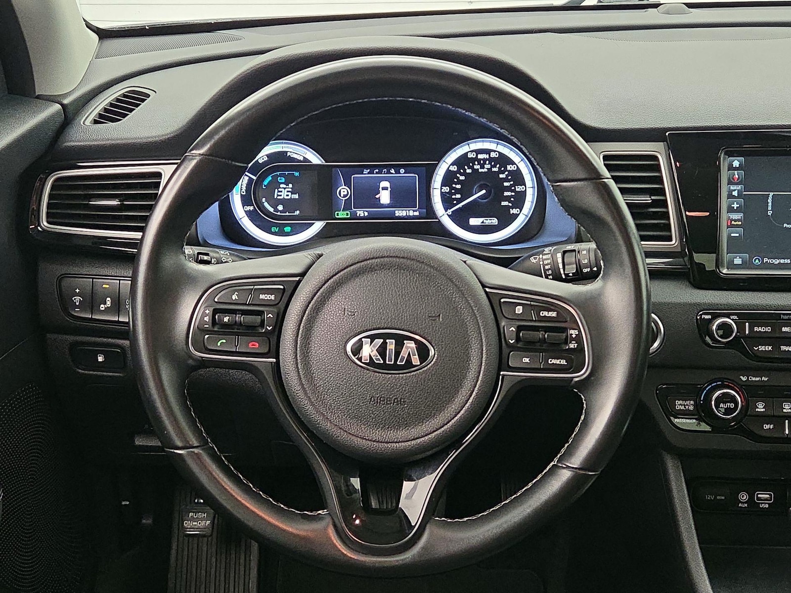 2018 Kia Niro EX - Photo 11