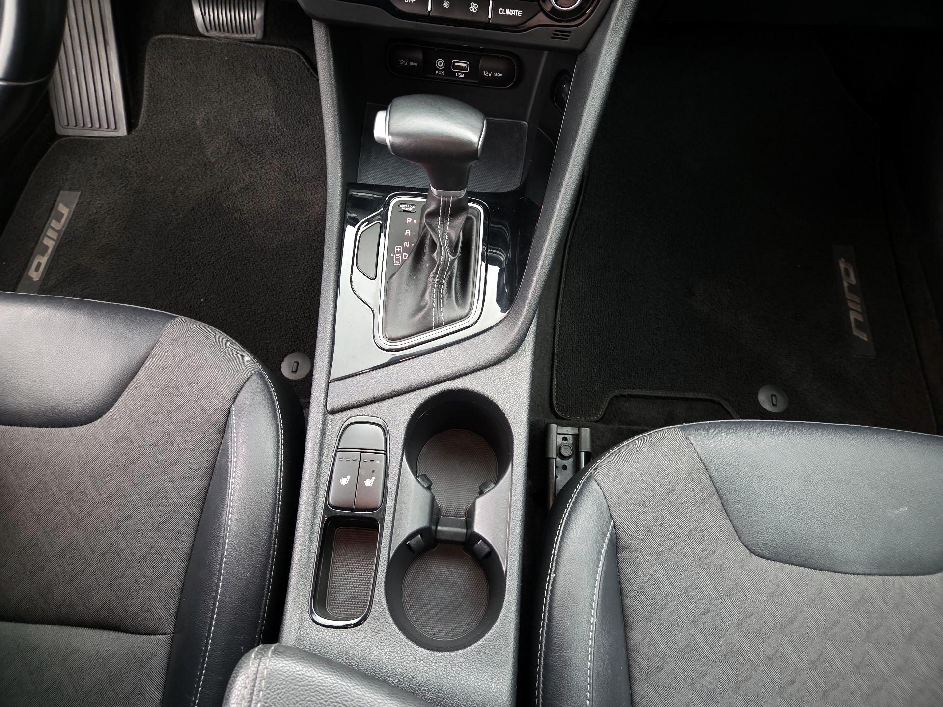 Thumbnail: 2018 Kia Niro - 18