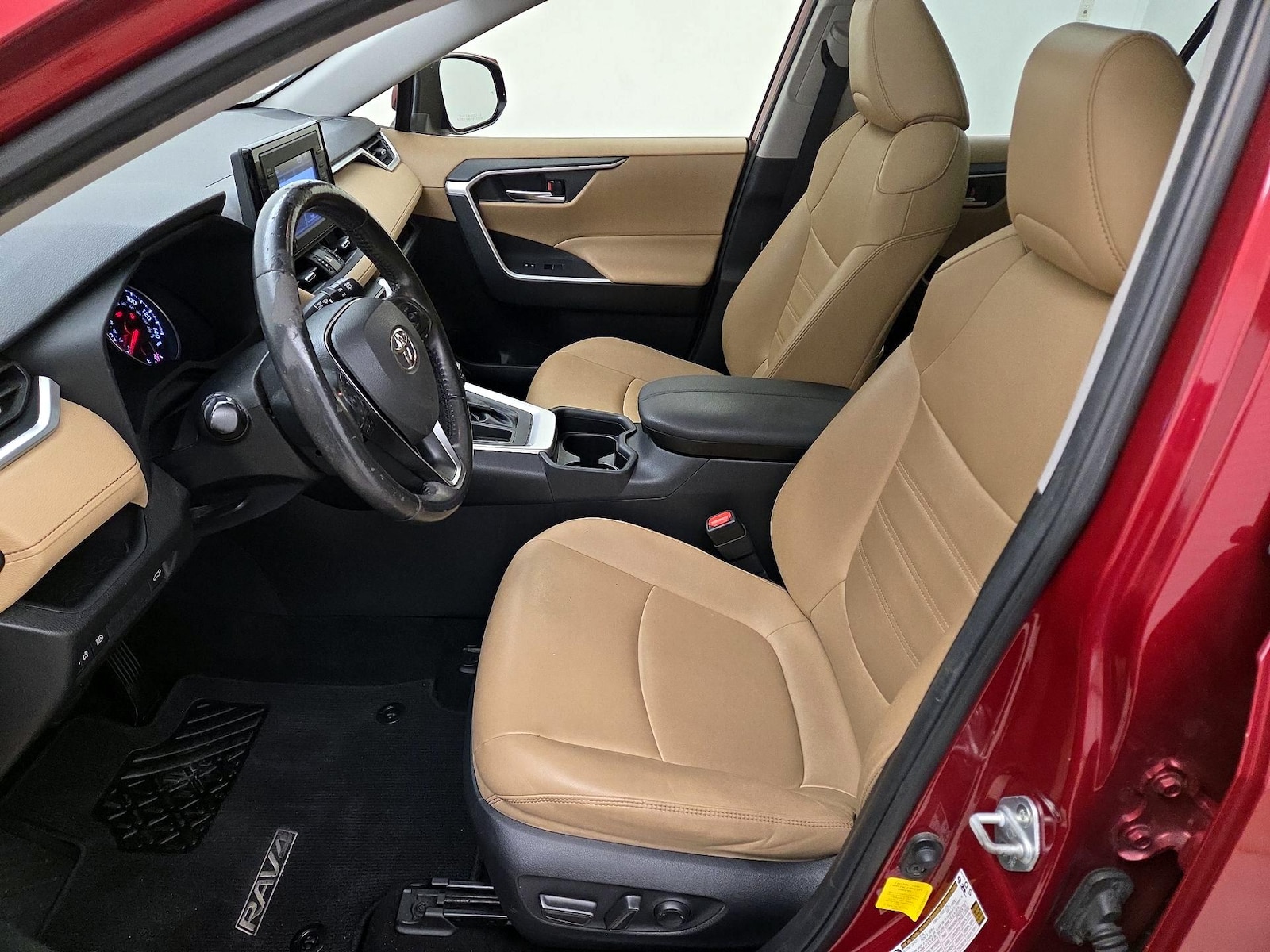 Power Seat(s) & Leather Seats