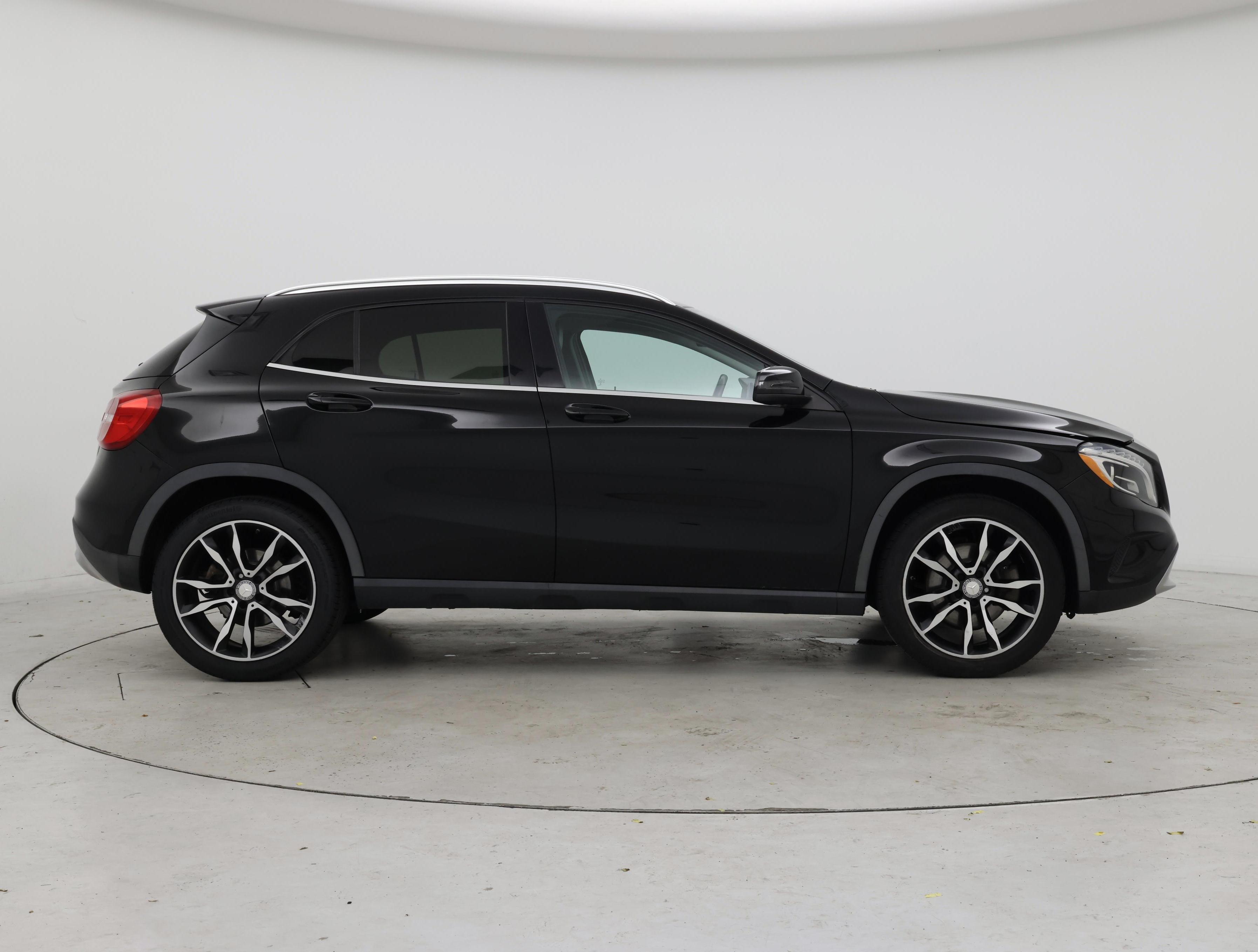 Thumbnail: 2015 Mercedes-Benz GLA - 7