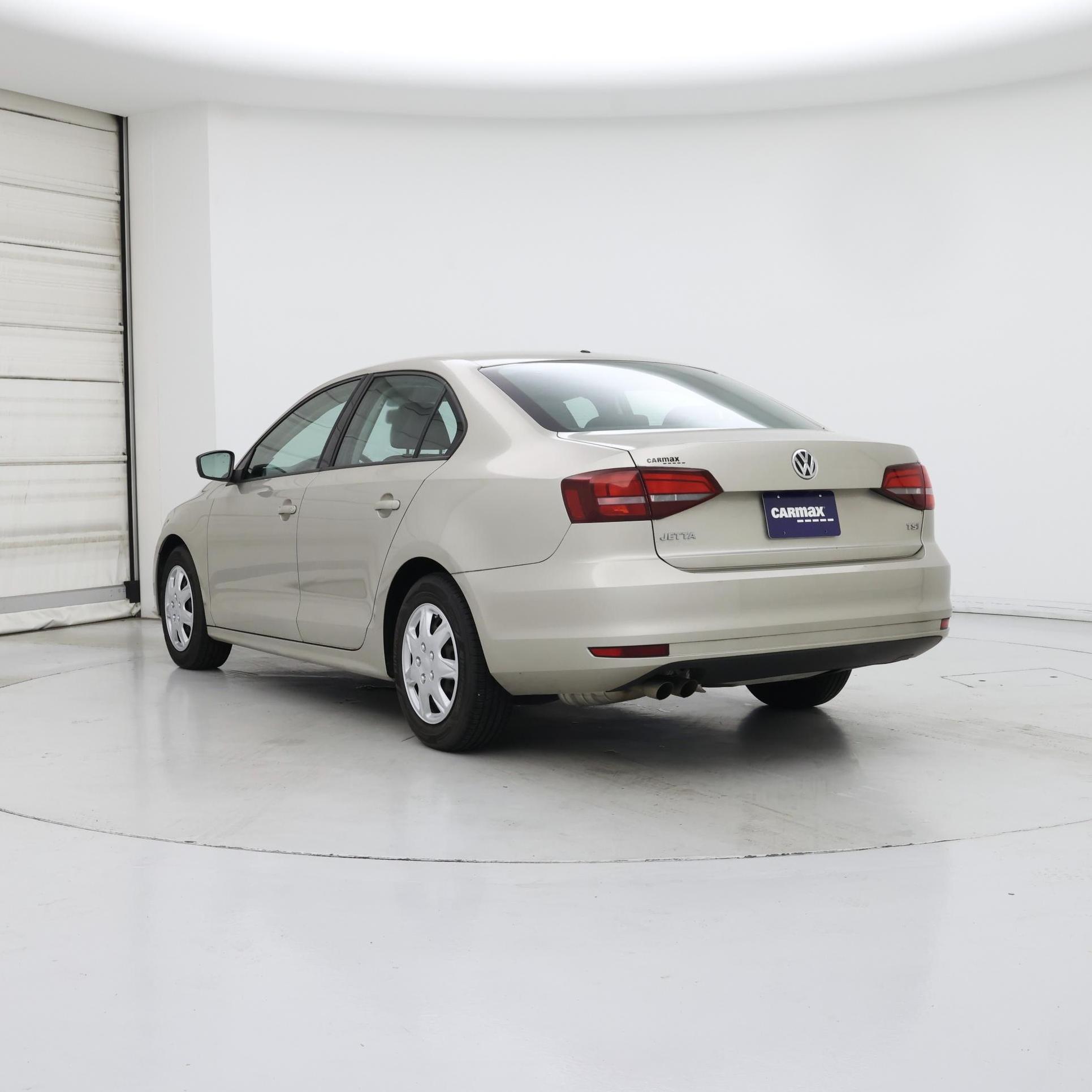 Thumbnail: 2016 Volkswagen Jetta - 2