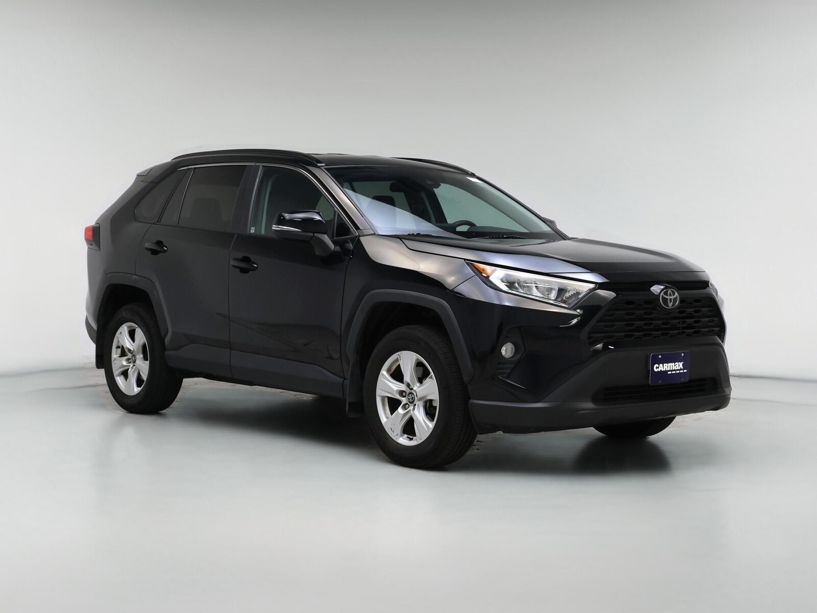 2021 Toyota RAV4 XLE - Photo 1