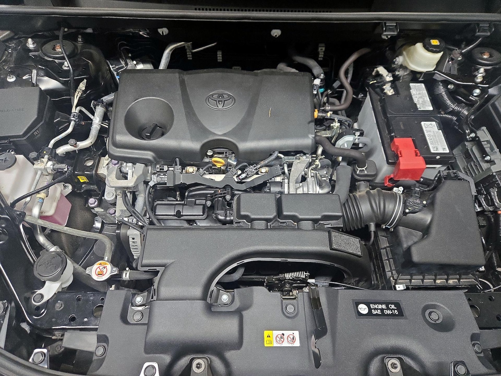 2021 Toyota RAV4 XLE - Photo 22