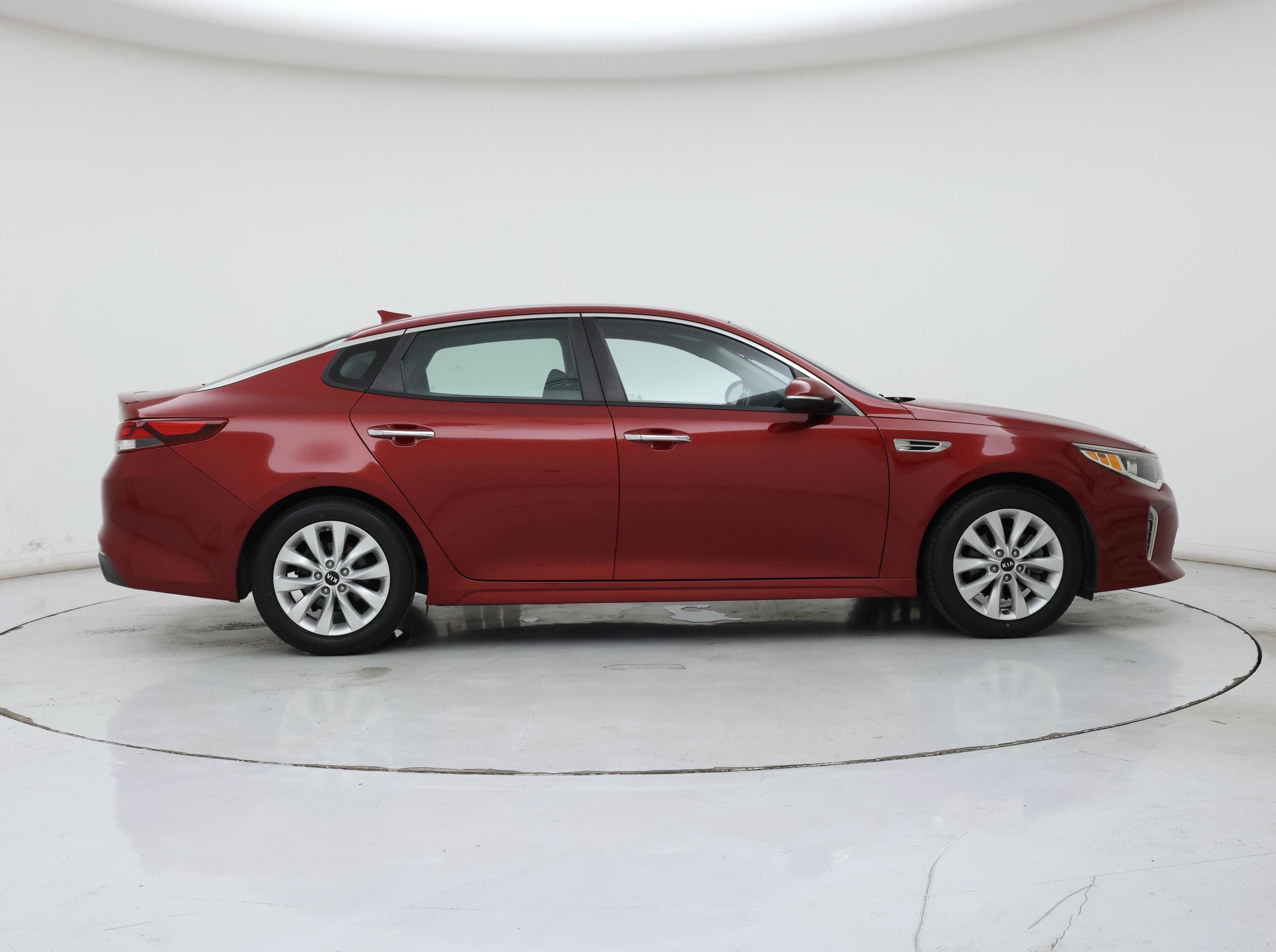 Thumbnail: 2018 Kia Optima - 7